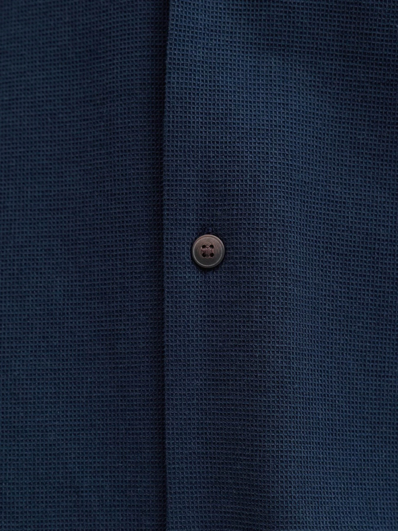 Рубашки JACK & JONES GLOBAL WAFFLE RESORT SHIRT модель 12295551_Navy Blazer Рубашки JACK & JONES GLOBAL WAFFLE RESORT SHIRT модель 12295551_Navy Blazer Фото