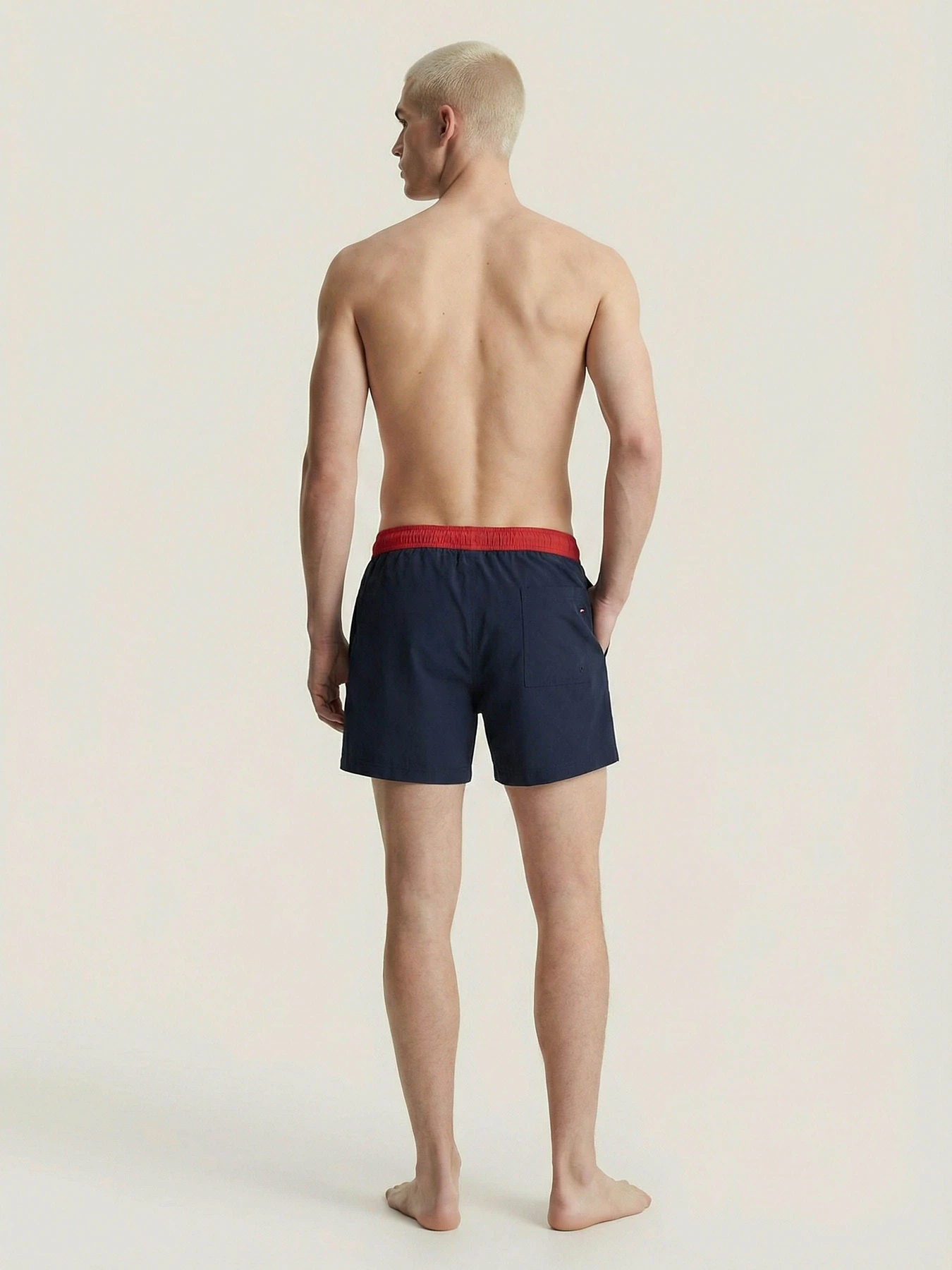 Одежда для пляжа JACK & JONES MAUI ARCHIVE SWIM SHORTS модель 12296324_Navy Blazer TRUE RED Одежда для пляжа JACK & JONES MAUI ARCHIVE SWIM SHORTS модель 12296324_Navy Blazer TRUE RED Фото