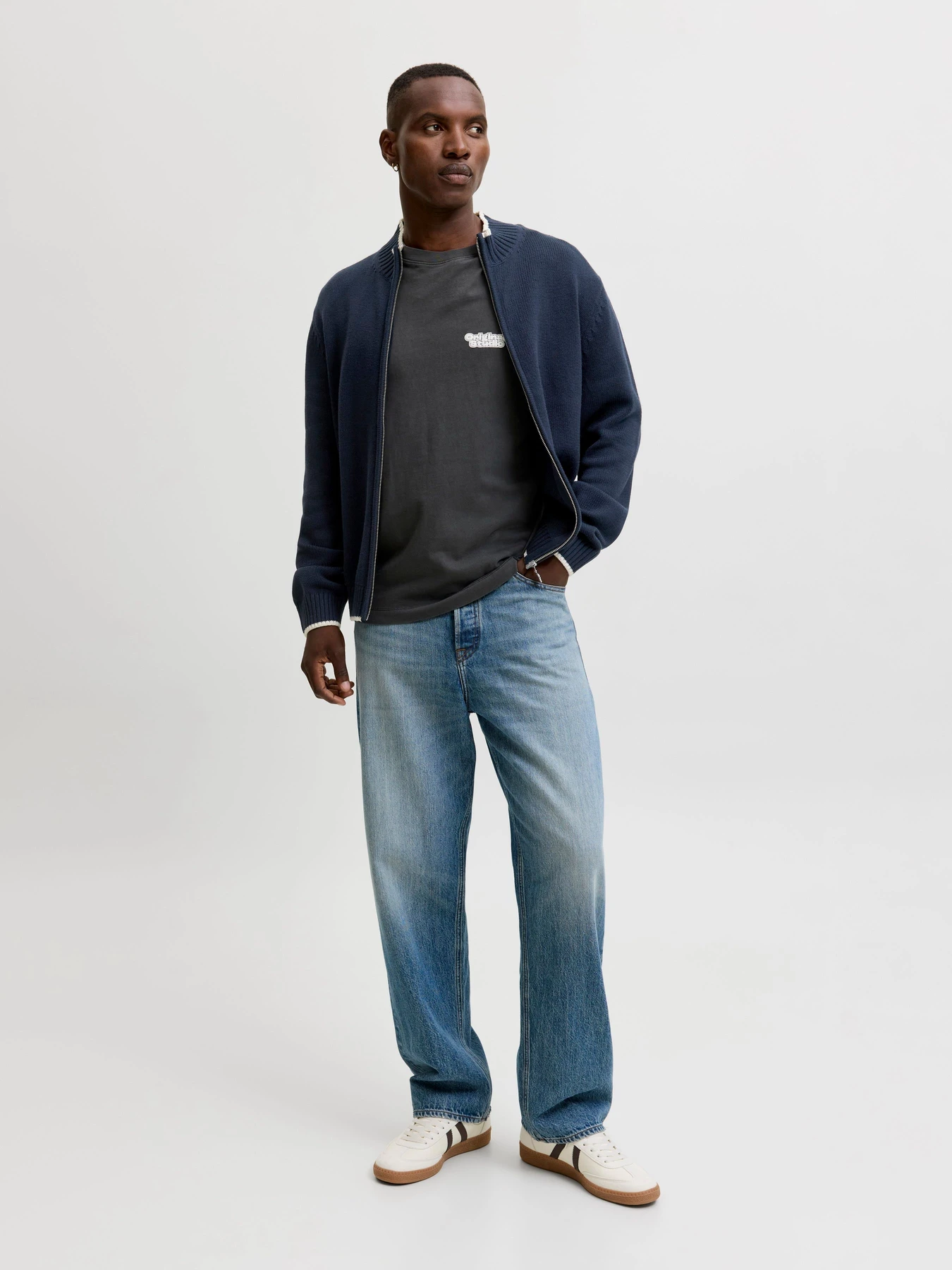 Свитеры и кардиганы JACK & JONES FREDERIKSBERG KNIT ZIP CARDIGA модель 12300035_Sky Captain Свитеры и кардиганы JACK & JONES FREDERIKSBERG KNIT ZIP CARDIGA модель 12300035_Sky Captain Фото