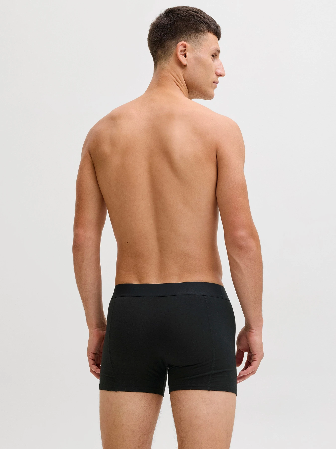 Нижнее белье JACK & JONES BASIC BAMBOO TRUNKS модель 12198852_Black Black - Black Нижнее белье JACK & JONES BASIC BAMBOO TRUNKS модель 12198852_Black Black - Black Фото