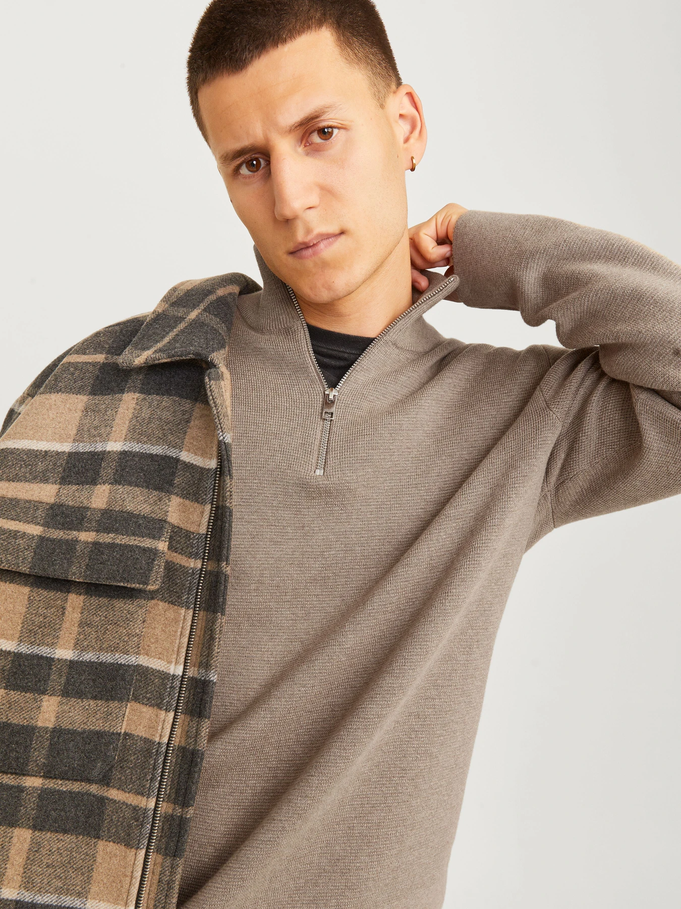 Светри та кардигани JACK & JONES BLAMILANO STITCH KNIT HALF ZIP модель 12259664_Greige Melange Светри та кардигани JACK & JONES BLAMILANO STITCH KNIT HALF ZIP модель 12259664_Greige Melange Фото