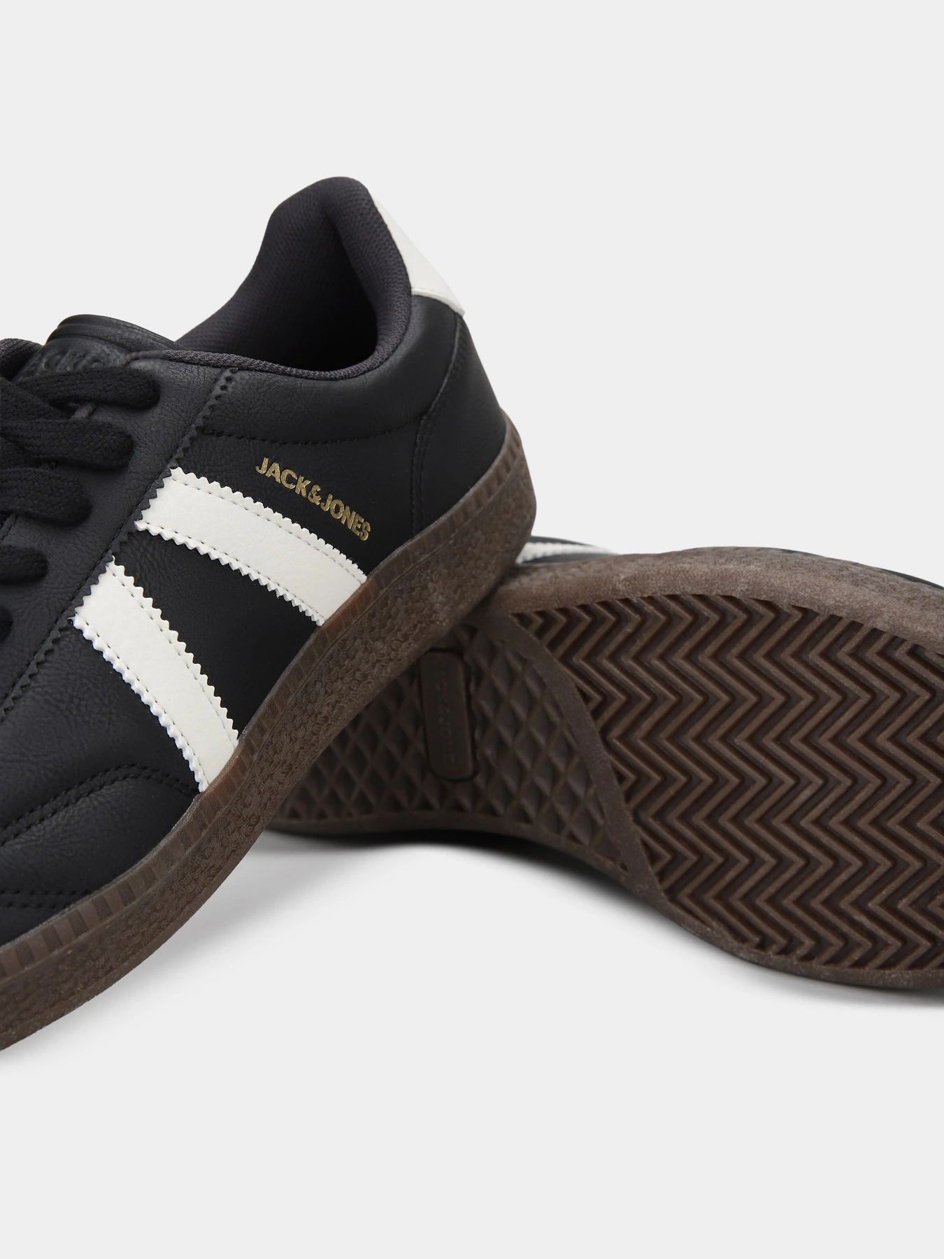 Кроссовки JACK & JONES KIRK SOCCER SNEAKER модель 12307085_Anthracite Marshmallow Кроссовки JACK & JONES KIRK SOCCER SNEAKER модель 12307085_Anthracite Marshmallow Фото