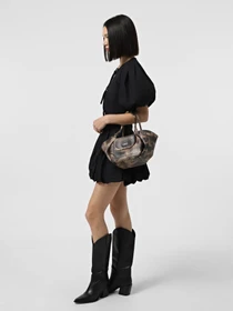 Сумки JW PEI Zoey Pockets модель 5S198-3 Фото