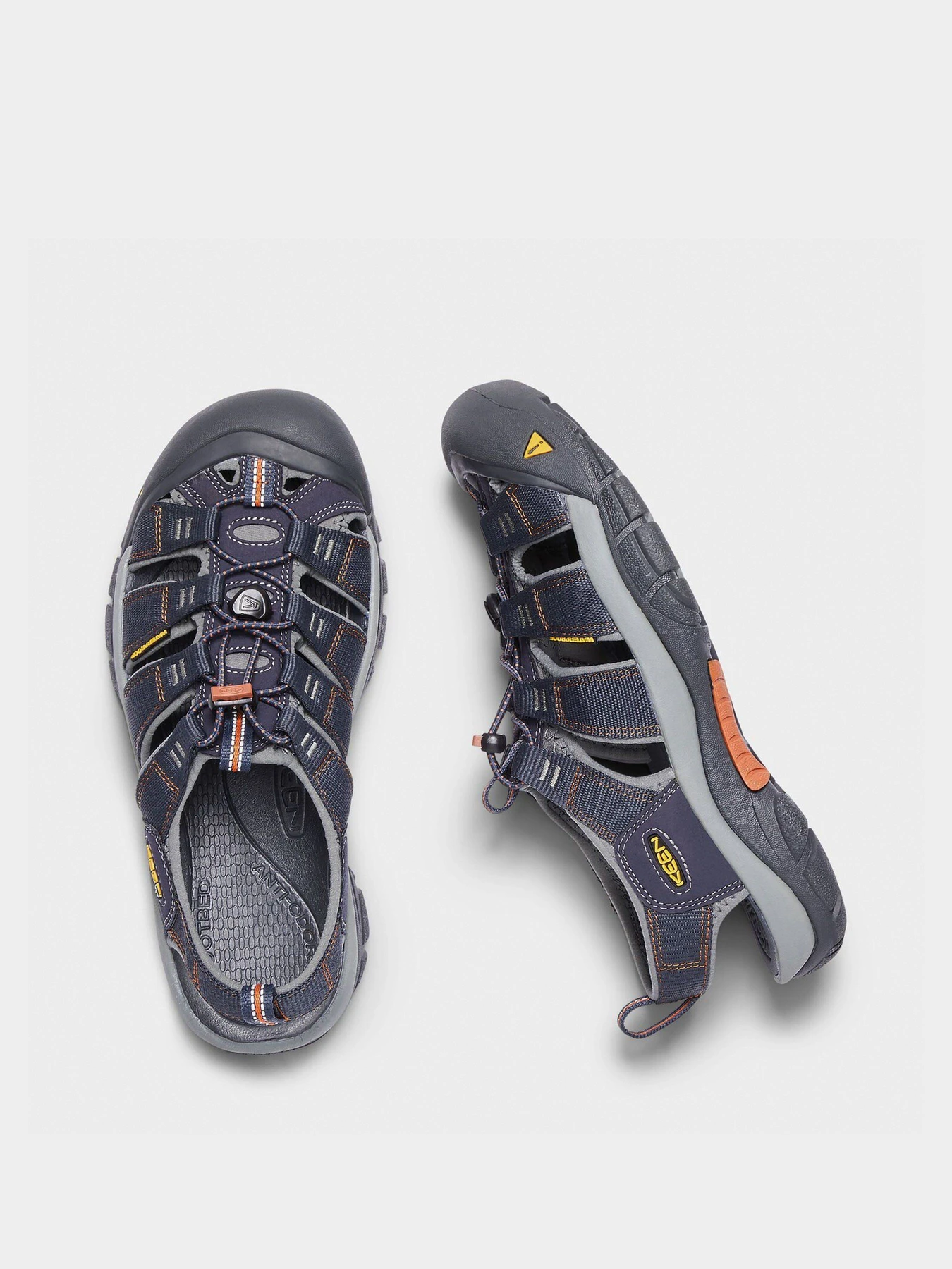 Сандалии Keen Newport H2 модель 1001931 Сандалі Темно-сірий Фото