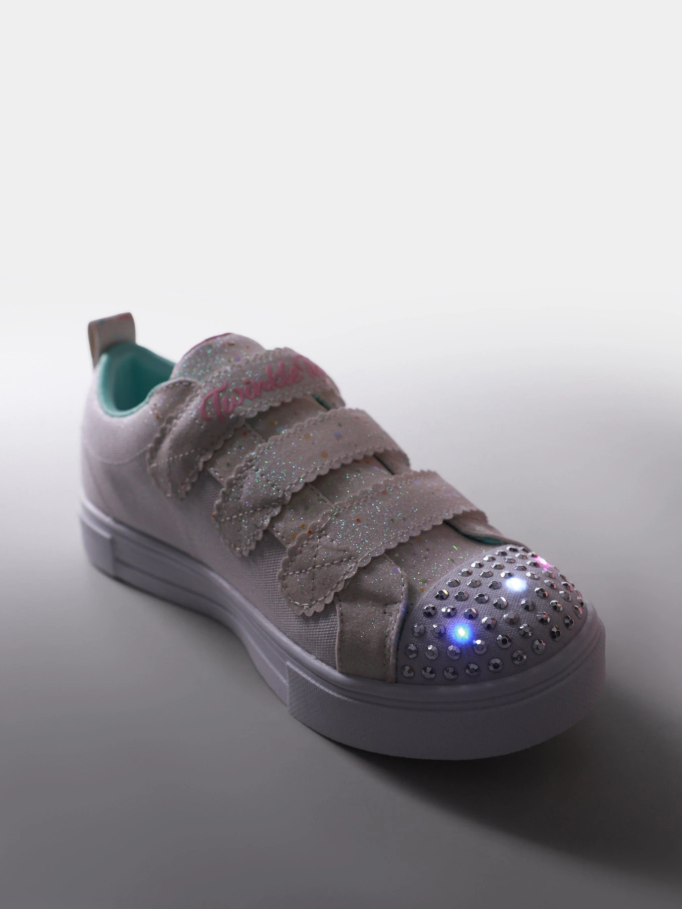 Кеды Skechers Twinkle Toes: Twinkle Sparks -Shining Hearts модель 314798L WMLT Кеды Skechers Twinkle Toes: Twinkle Sparks -Shining Hearts модель 314798L WMLT Фото