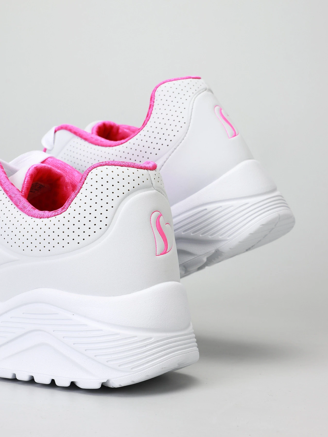 Кроссовки Skechers Uno Lite модель 310450L WHP Кроссовки Skechers Uno Lite модель 310450L WHP Фото