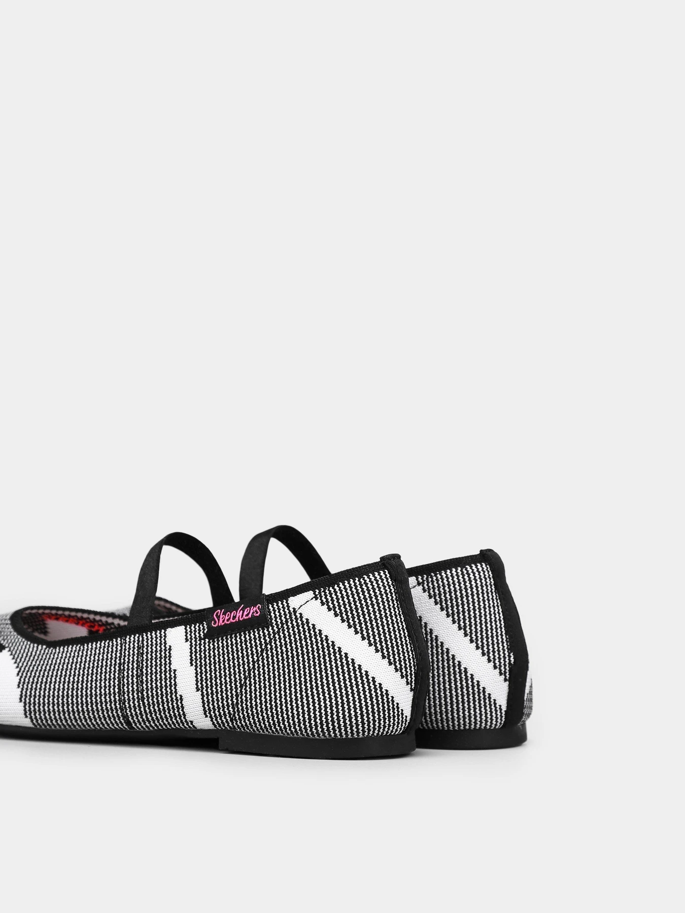 Туфлі та лофери Skechers Cleo Style Strutter Mary Jane модель 300026L BKW Фото