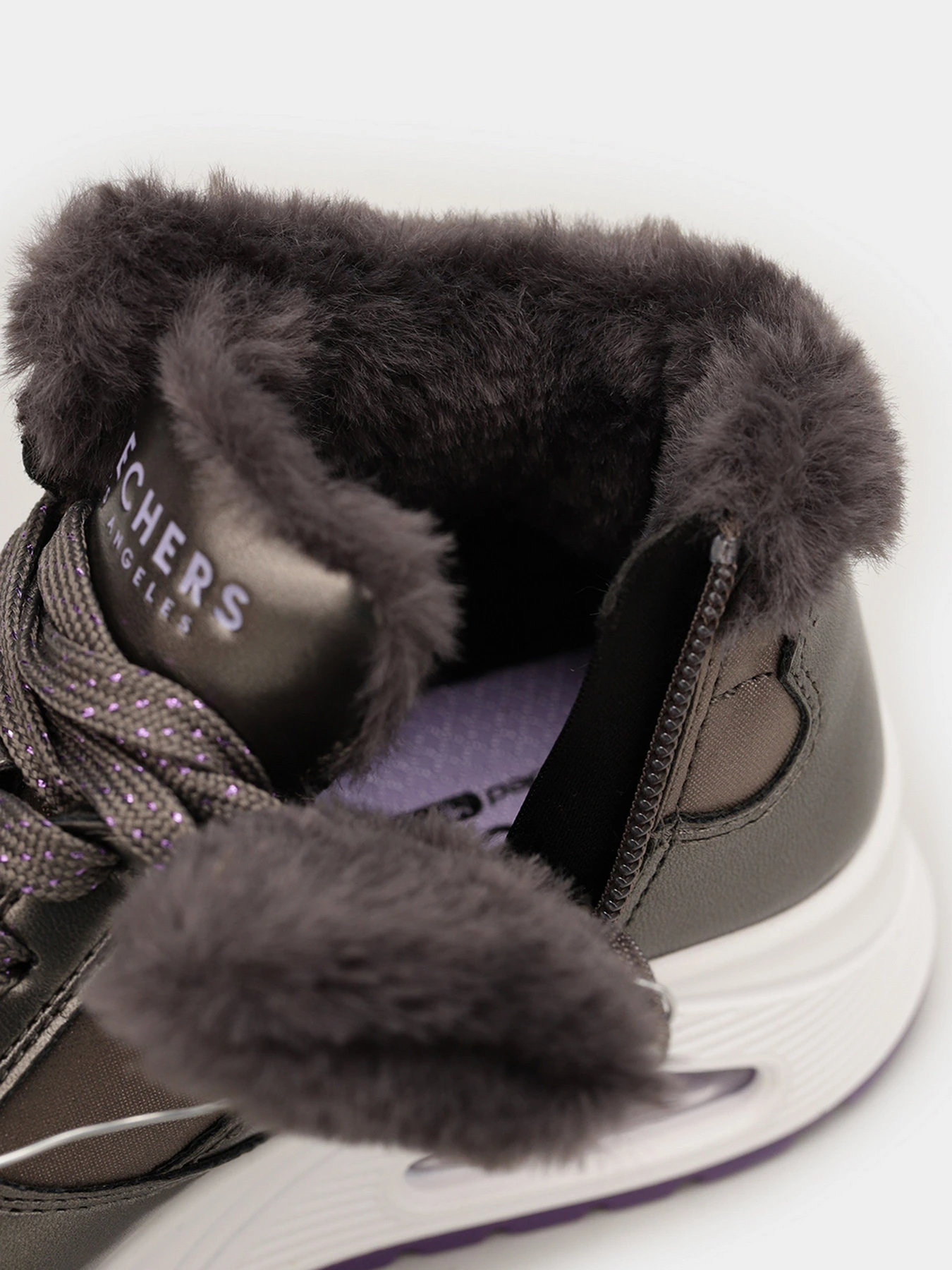 Ботинки и сапоги Skechers UNO - COZY ON AIR модель 310518L GUN Ботинки и сапоги Skechers UNO - COZY ON AIR модель 310518L GUN Фото