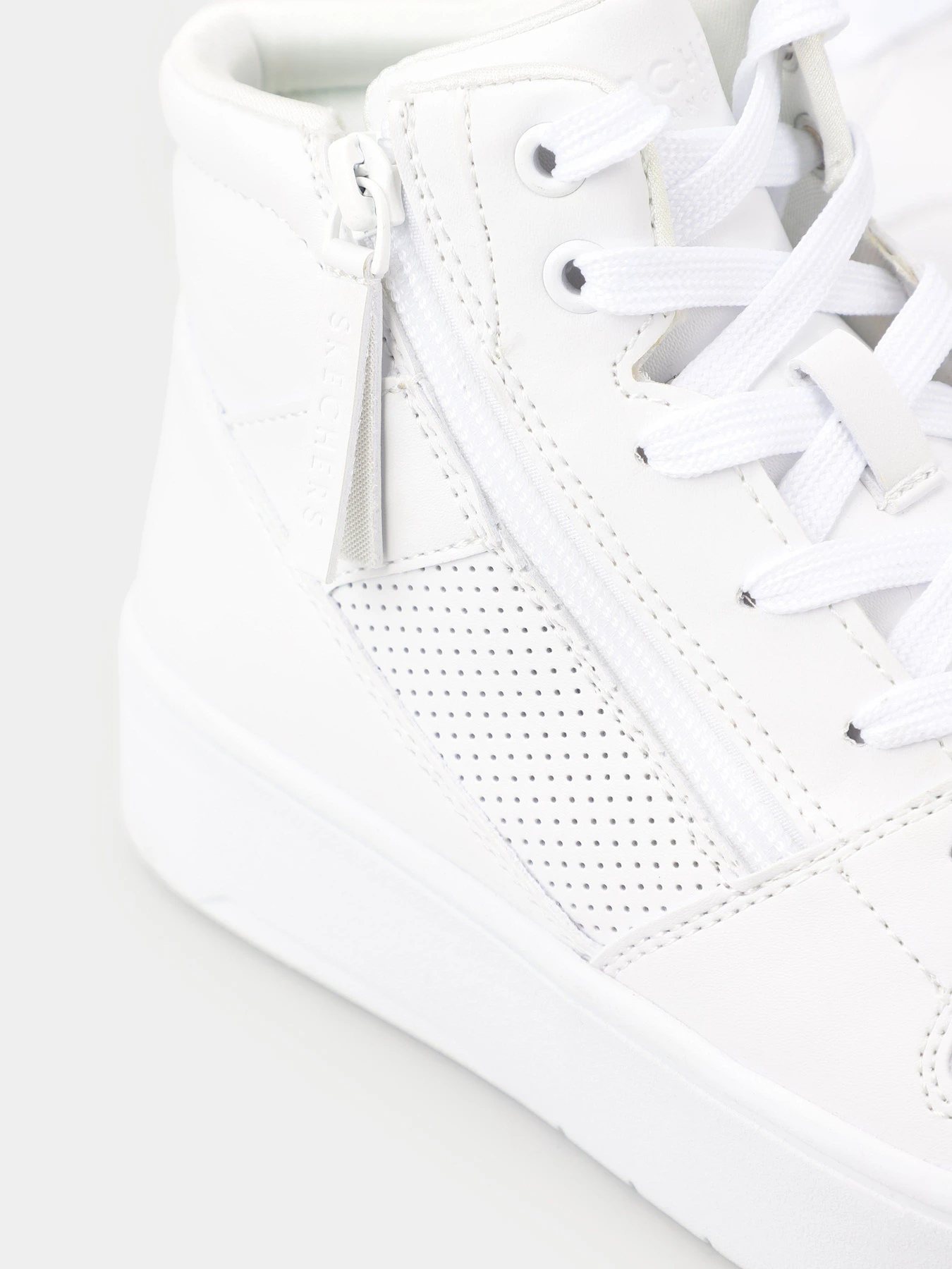 Кеды Skechers Court High - Color Voltage модель 310198L WHT Кеды Skechers Court High - Color Voltage модель 310198L WHT Фото