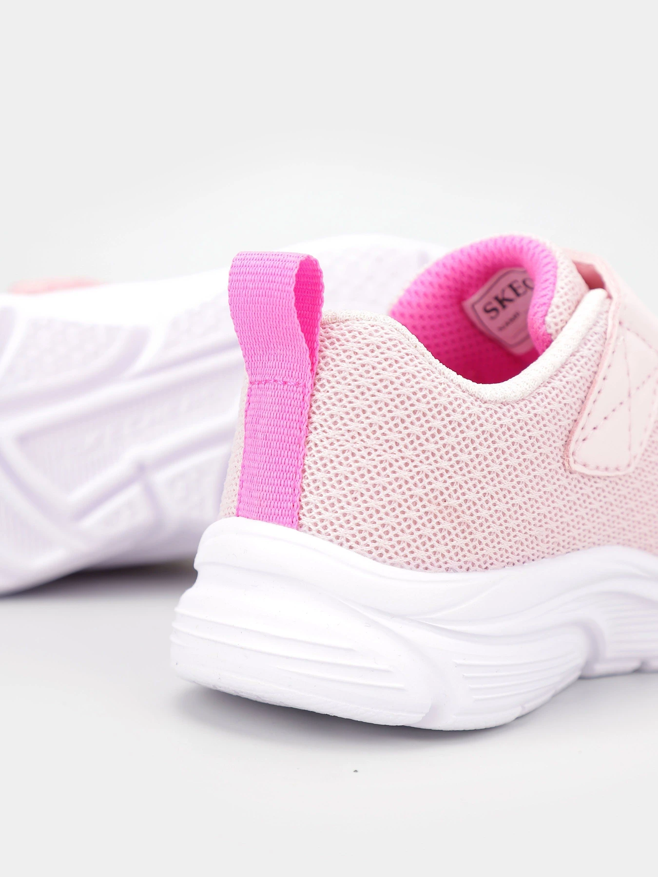 Кроссовки Skechers Wavy Lites - Blissfully Free модель 303522N LTPK Кроссовки Skechers Wavy Lites - Blissfully Free модель 303522N LTPK Фото