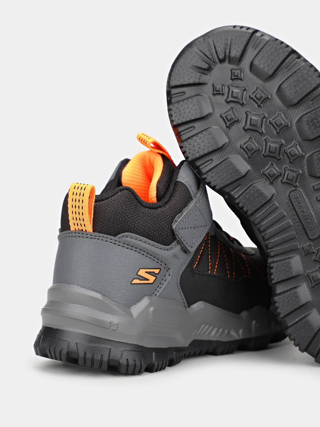 Ботинки и сапоги Skechers ADVENTURE TRACK модель 406400L CCBK Ботинки и сапоги Skechers ADVENTURE TRACK модель 406400L CCBK Фото
