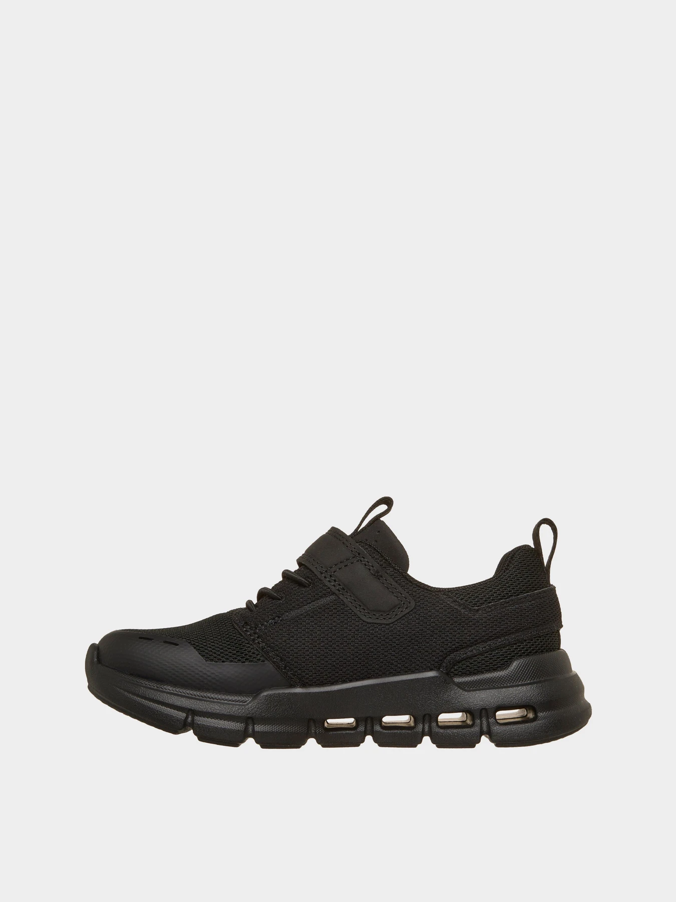 Кросівки Skechers SKECHERS GLIDE-STEP FLOW модель 404172L BBK Кросівки Skechers SKECHERS GLIDE-STEP FLOW модель 404172L BBK Фото