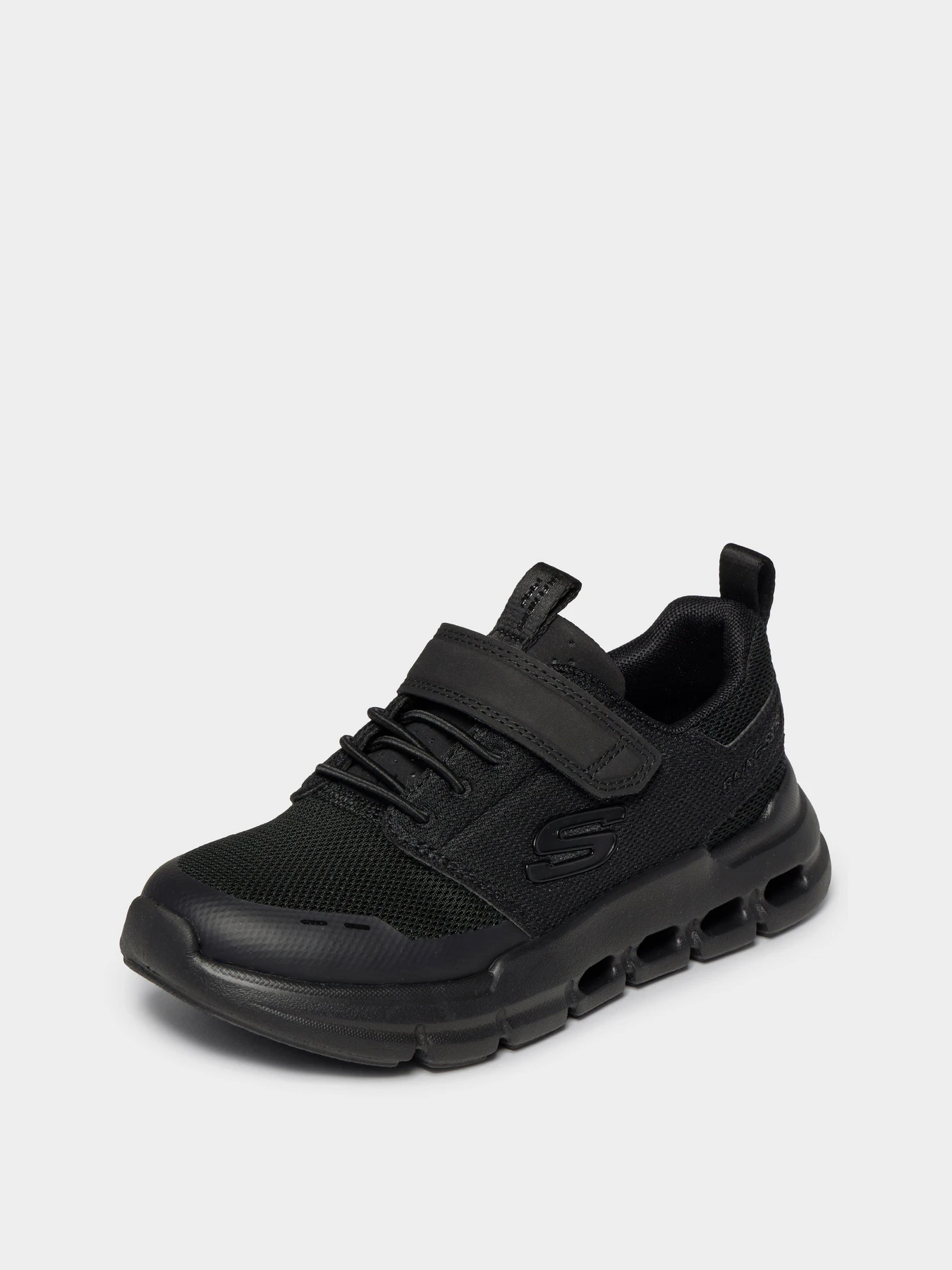 Кросівки Skechers SKECHERS GLIDE-STEP FLOW модель 404172L BBK Кросівки Skechers SKECHERS GLIDE-STEP FLOW модель 404172L BBK Фото
