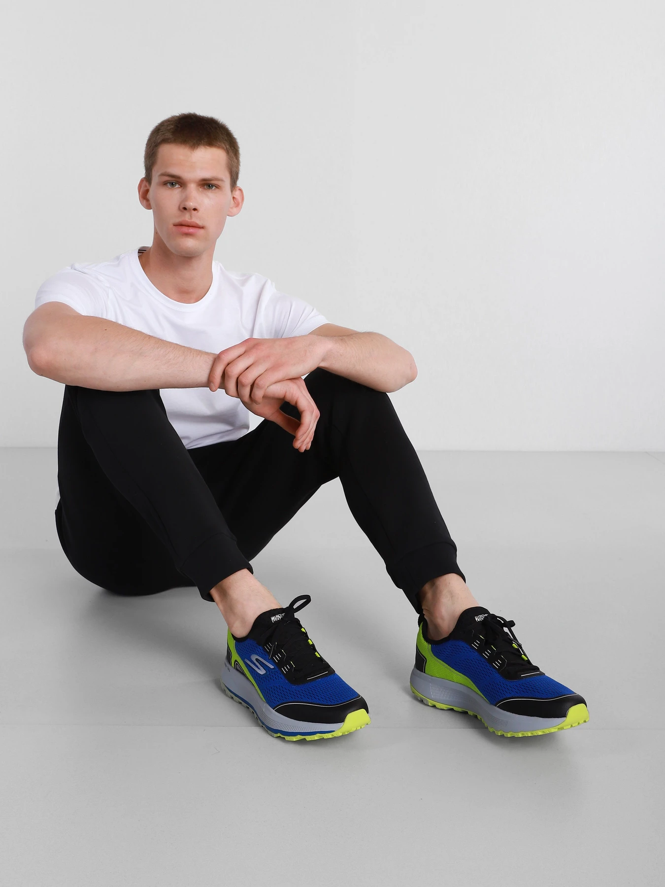 Кроссовки Skechers GOrun Pulse Trail - Expedition модель 220149 BLU Фото