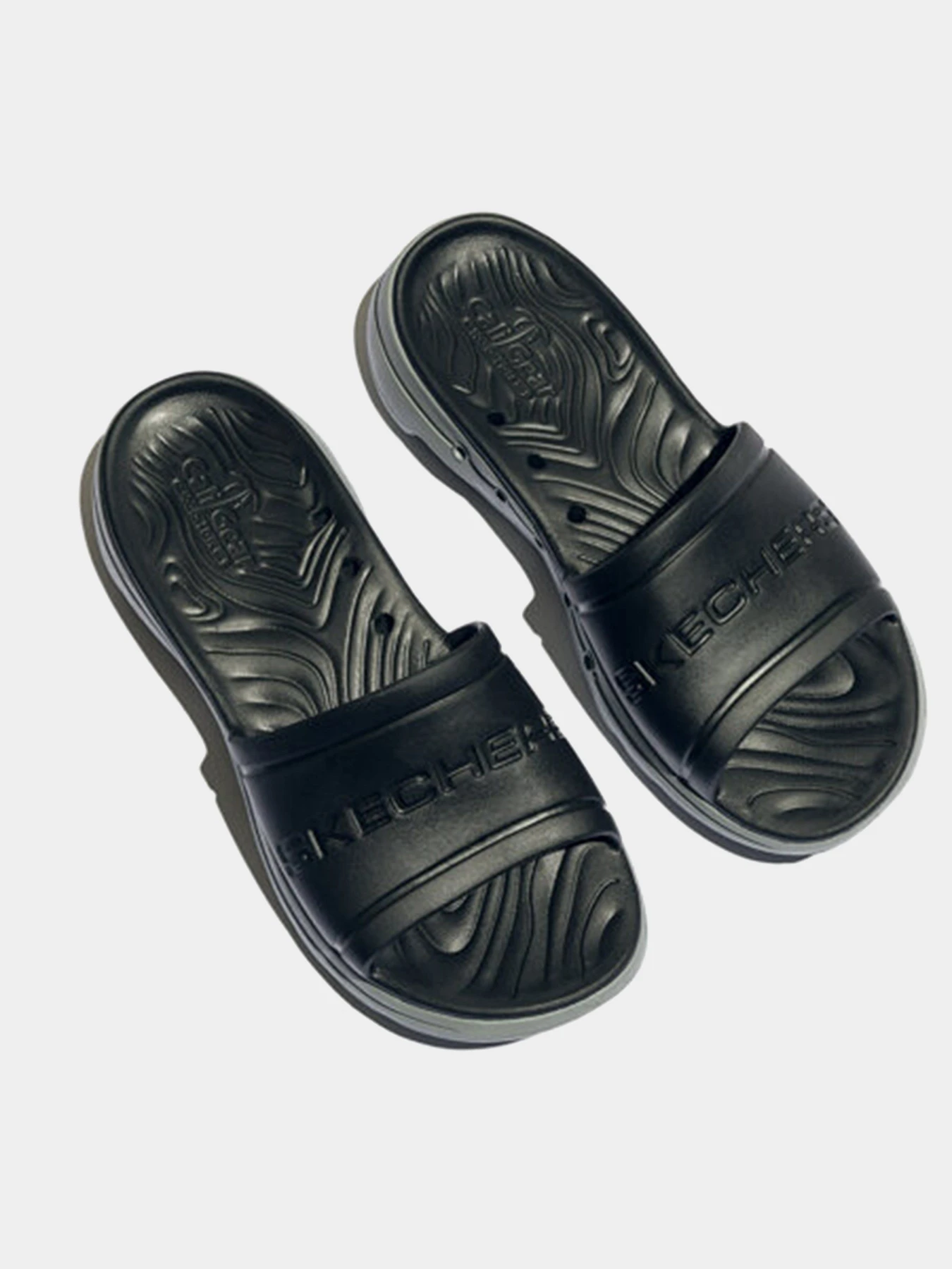 Шльопанці Skechers GOWALK 5 - SURF'S OUT модель 243005 BKGY Шльопанці Skechers GOWALK 5 - SURF'S OUT модель 243005 BKGY Фото