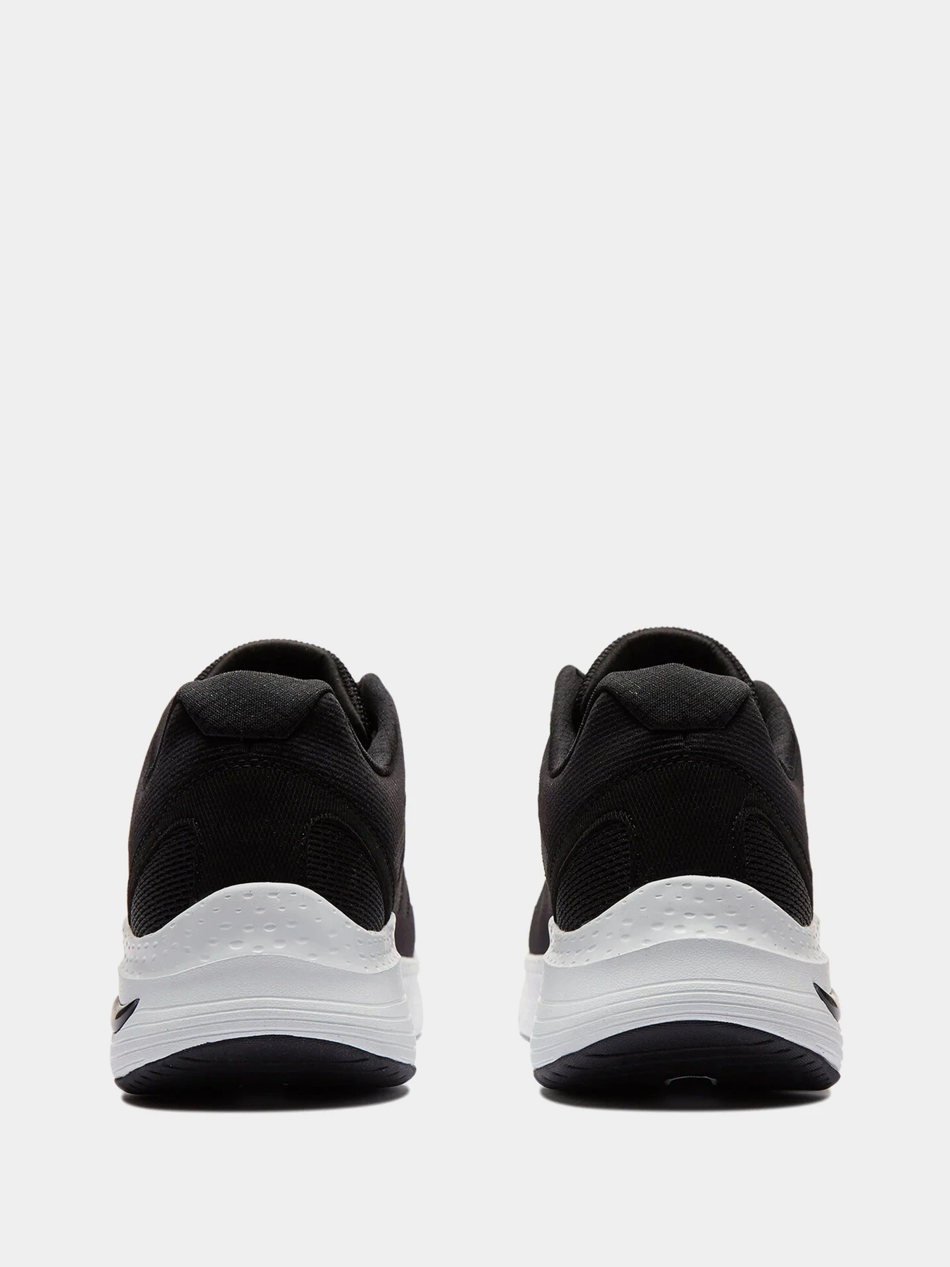 Кроссовки Skechers Arch Fit - Charge Back модель 232042 BKW Кроссовки Skechers Arch Fit - Charge Back модель 232042 BKW Фото