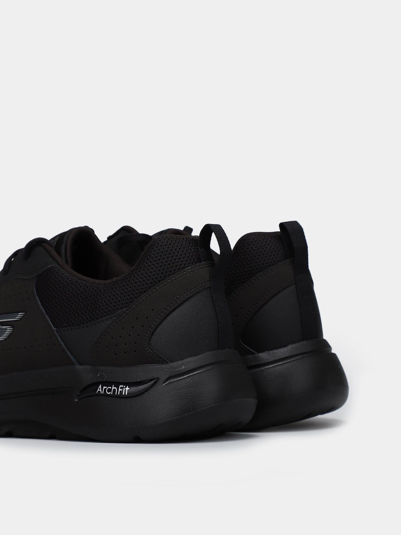 Кросівки Skechers GOwalk Arch Fit® - Recharge модель 216122 BBK Фото