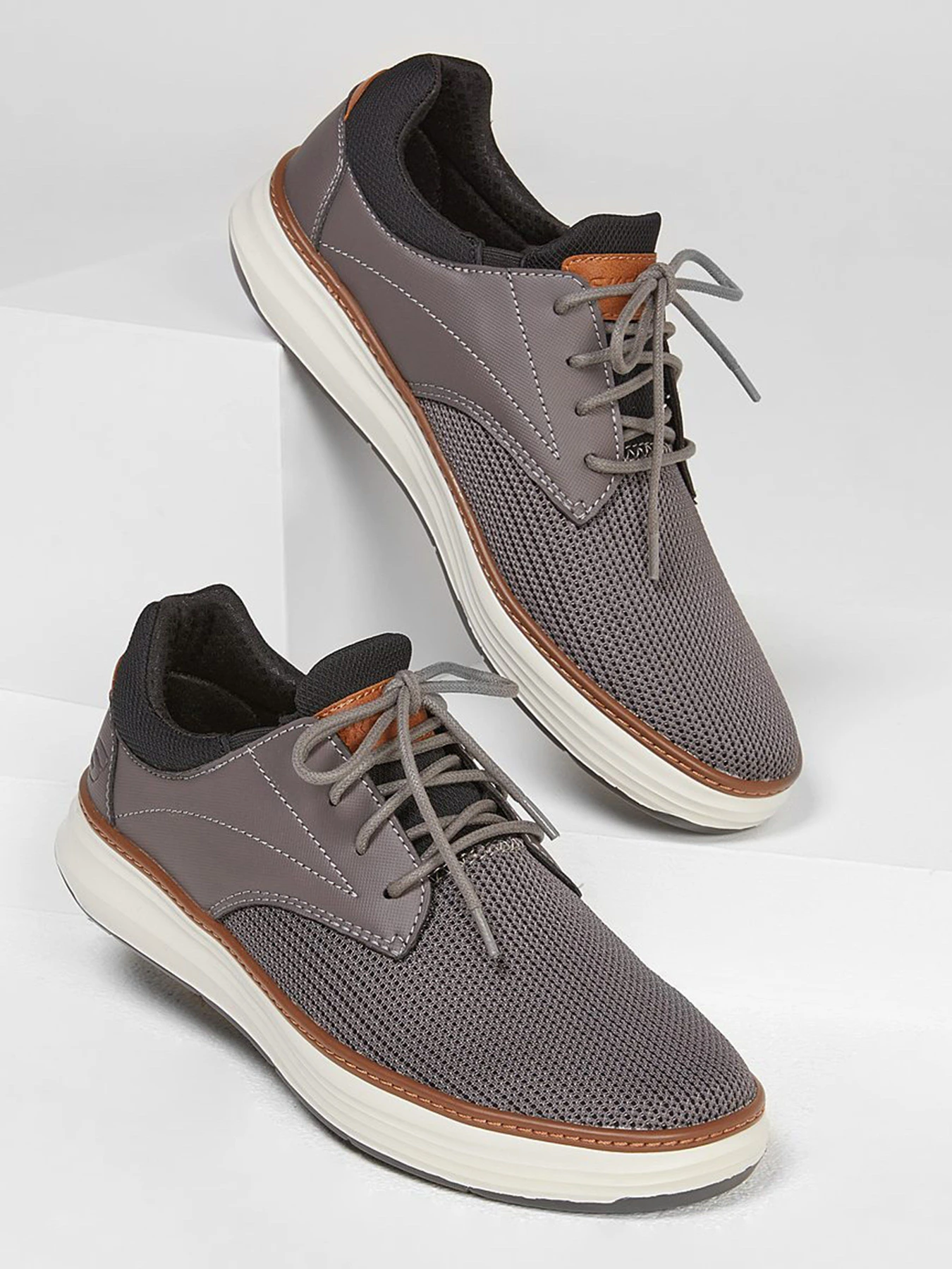 Туфли и лоферы Skechers Moreno - Zenter модель 204051 CHAR Туфли и лоферы Skechers Moreno - Zenter модель 204051 CHAR Фото