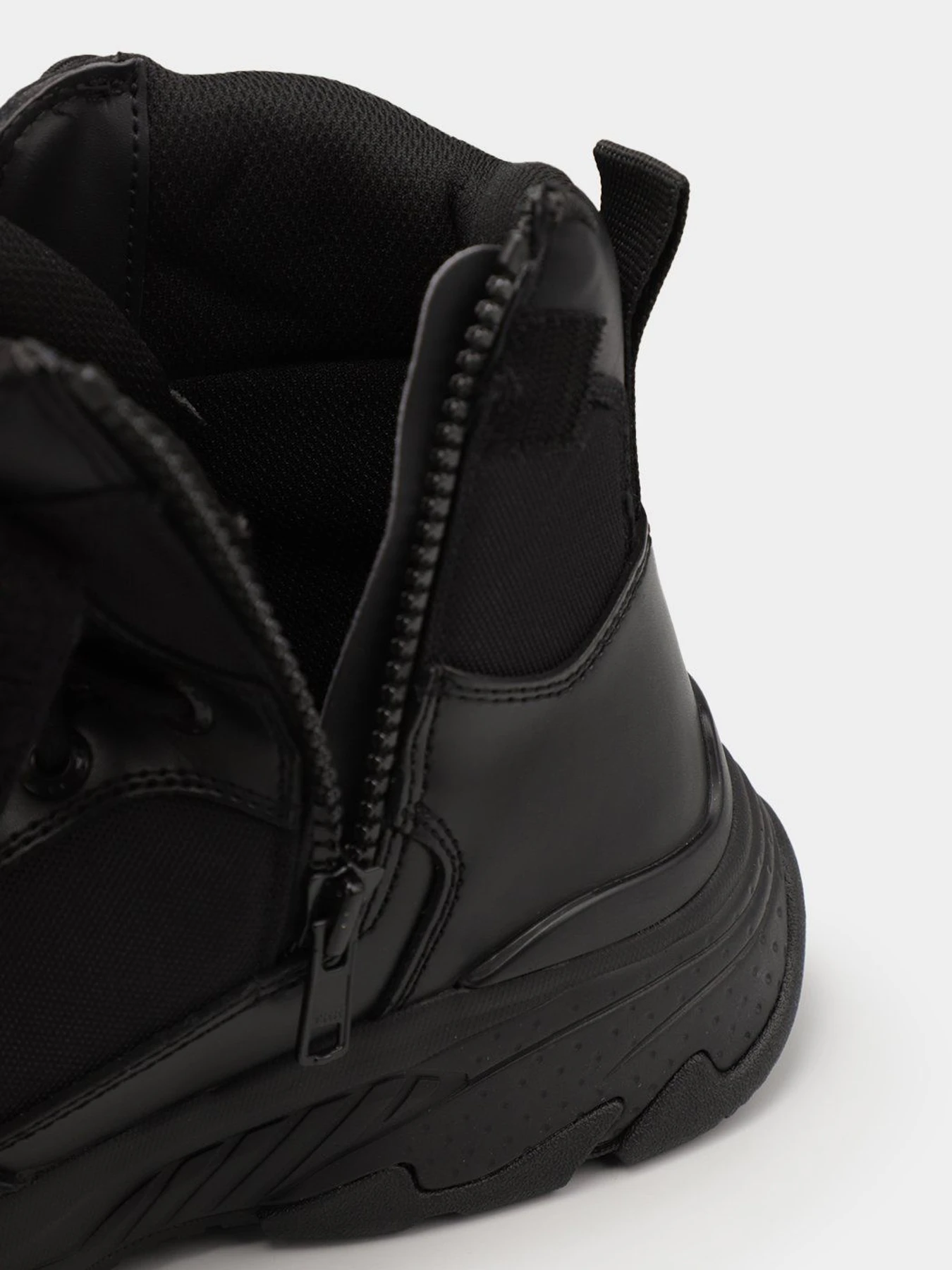 Ботинки и сапоги Skechers модель 888036 BLK Ботинки и сапоги Skechers модель 888036 BLK Фото