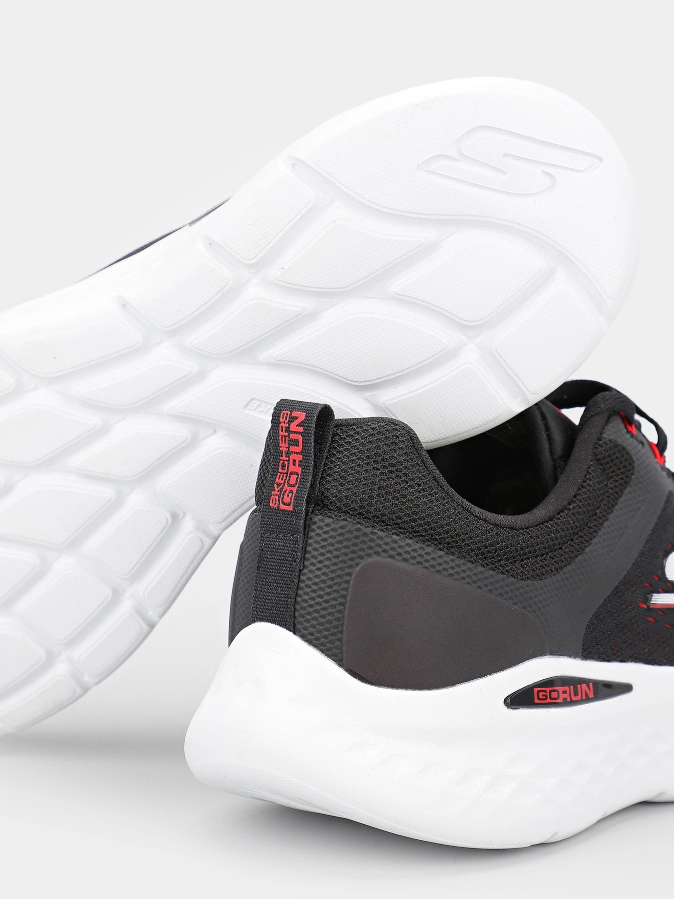 Кросівки Skechers Go Run Lite модель 220894 BKWR Кросівки Skechers Go Run Lite модель 220894 BKWR Фото