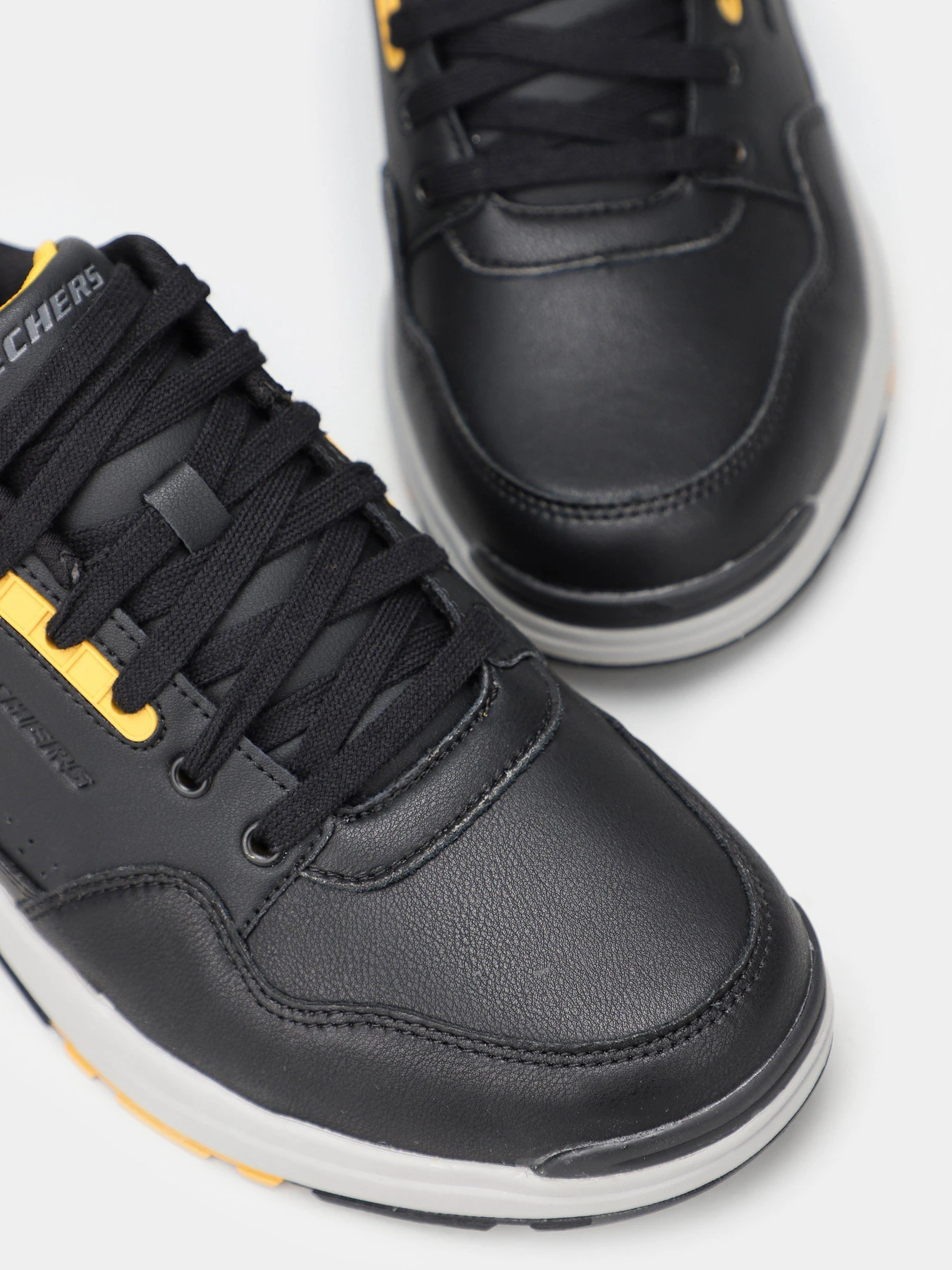 Кроссовки Skechers Relaxed Fit: Rozier - Mancer модель 210262 BLK Кроссовки Skechers Relaxed Fit: Rozier - Mancer модель 210262 BLK Фото