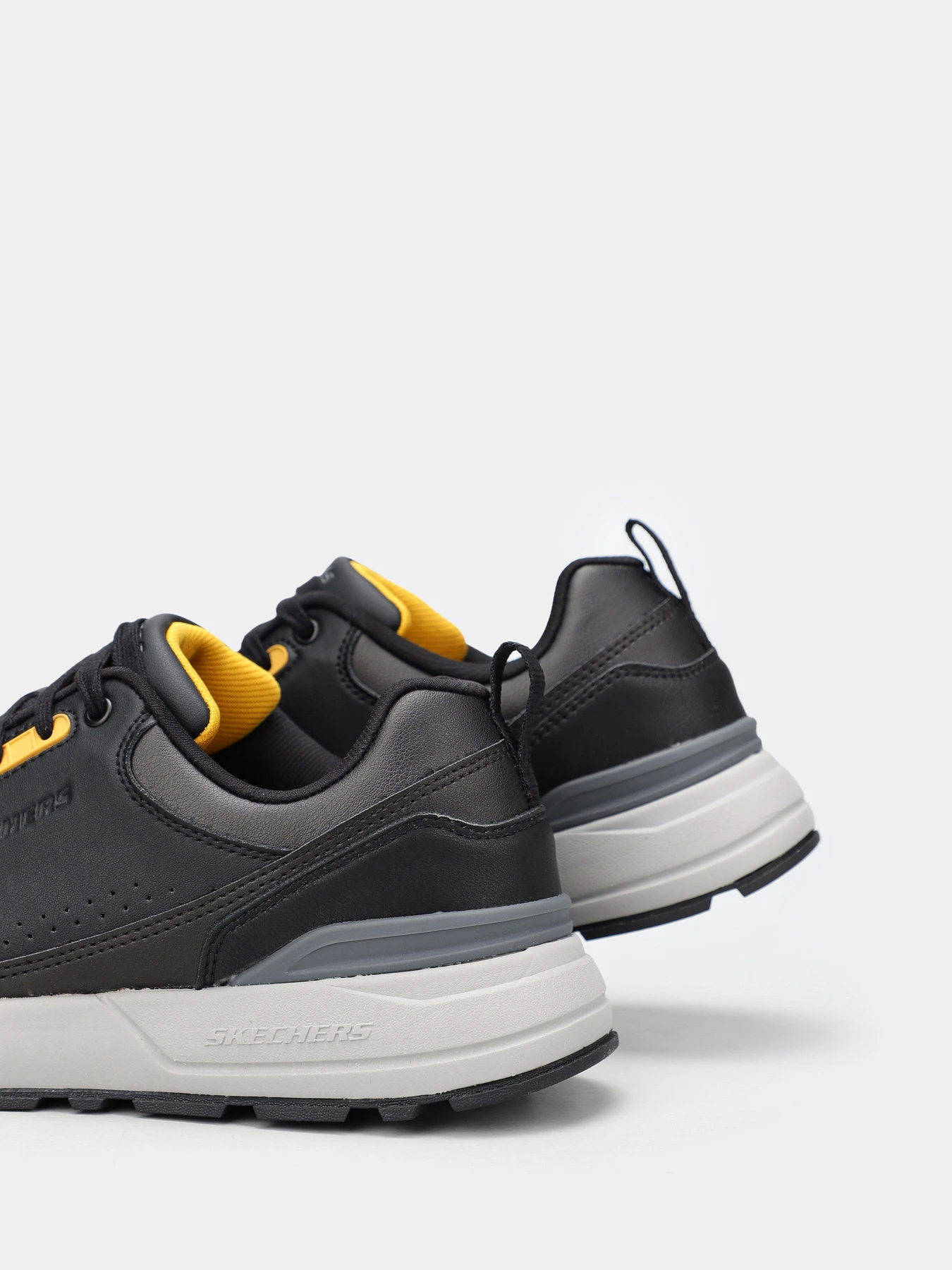 Кроссовки Skechers Relaxed Fit: Rozier - Mancer модель 210262 BLK Кроссовки Skechers Relaxed Fit: Rozier - Mancer модель 210262 BLK Фото