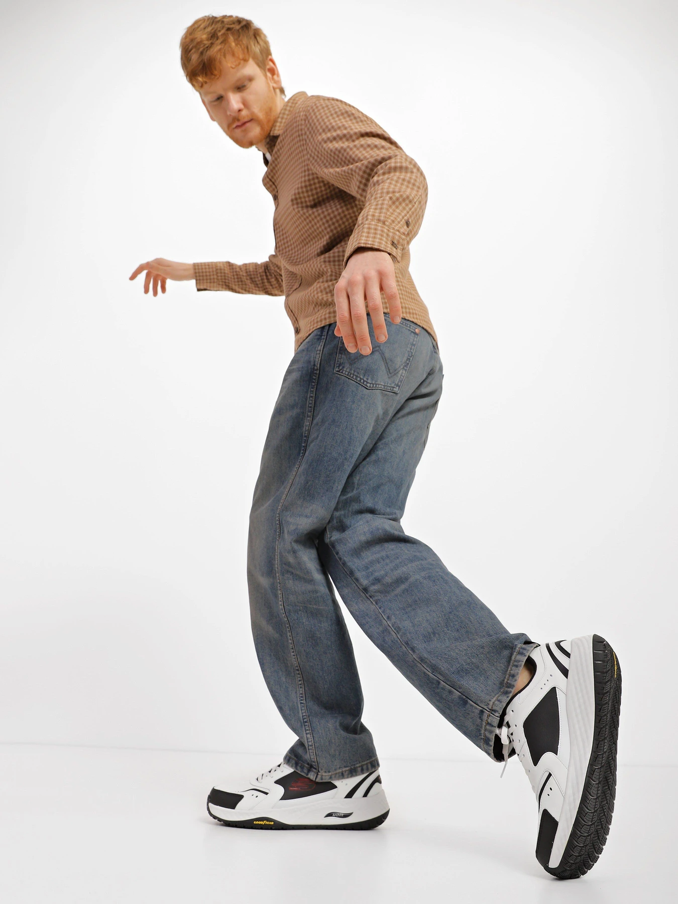 Кроссовки Skechers Arch Fit Multi Sport модель 232371 WBK Кроссовки Skechers Arch Fit Multi Sport модель 232371 WBK Фото