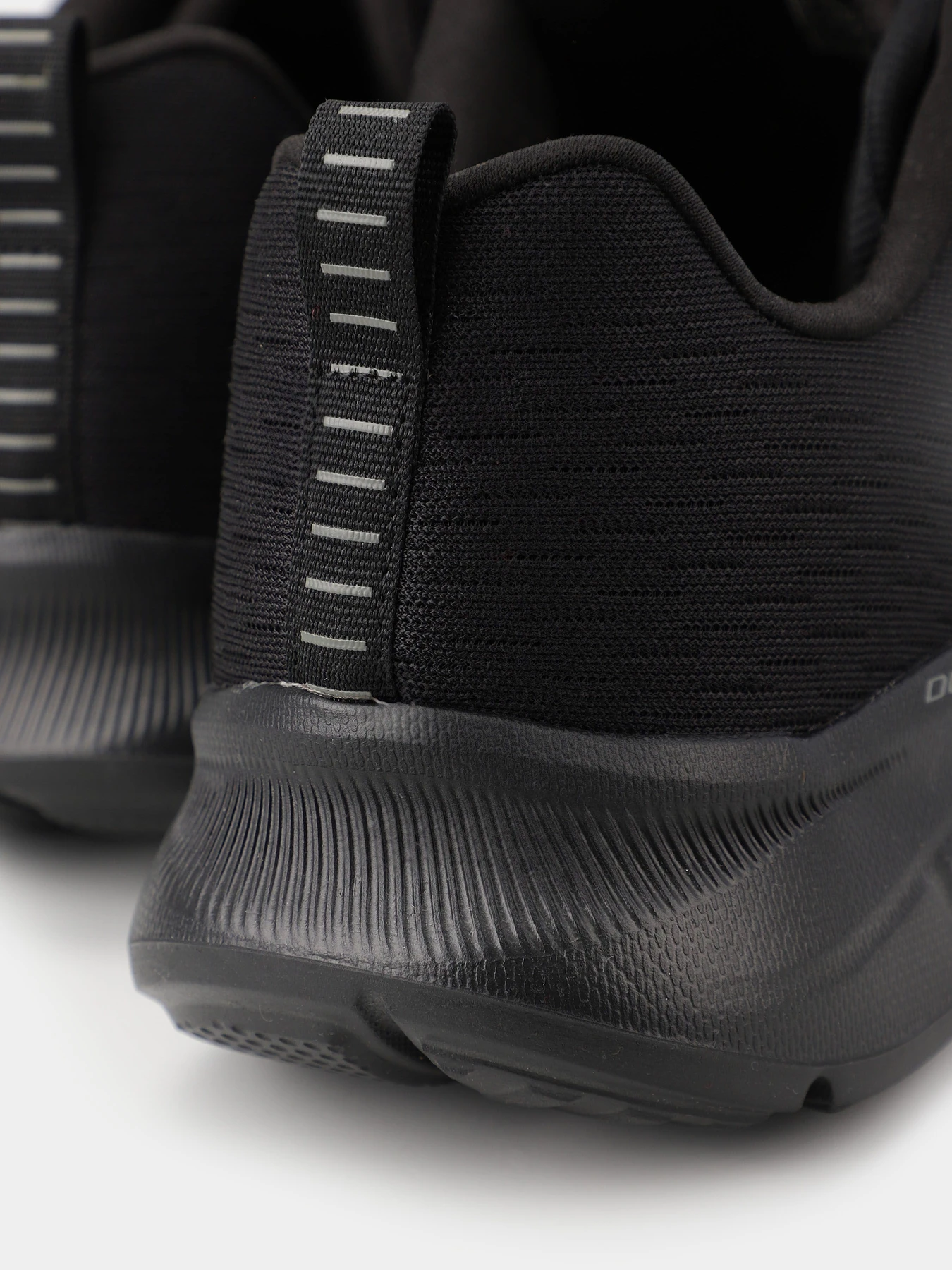Кросівки Skechers Equalizer 5.0 модель 232519WW BBK Кросівки Skechers Equalizer 5.0 модель 232519WW BBK Фото