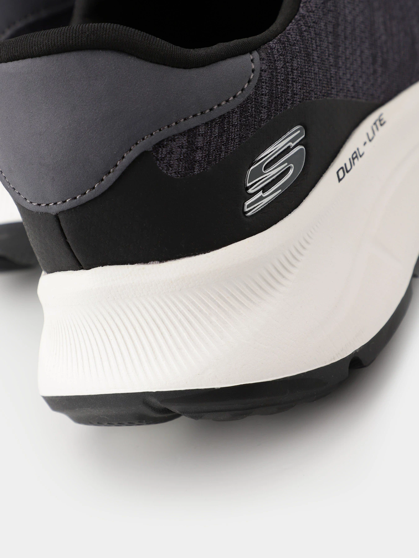 Кроссовки Skechers Relaxed Fit: Equalizer 5.0 – Lemba модель 232518 BLK Кроссовки Skechers Relaxed Fit: Equalizer 5.0 – Lemba модель 232518 BLK Фото