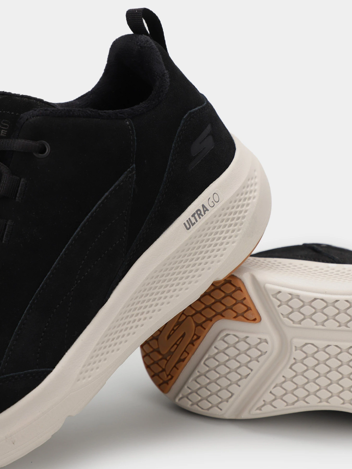 Кросівки Skechers Go Run Elevate модель 894042 BKW Кросівки Skechers Go Run Elevate модель 894042 BKW Фото