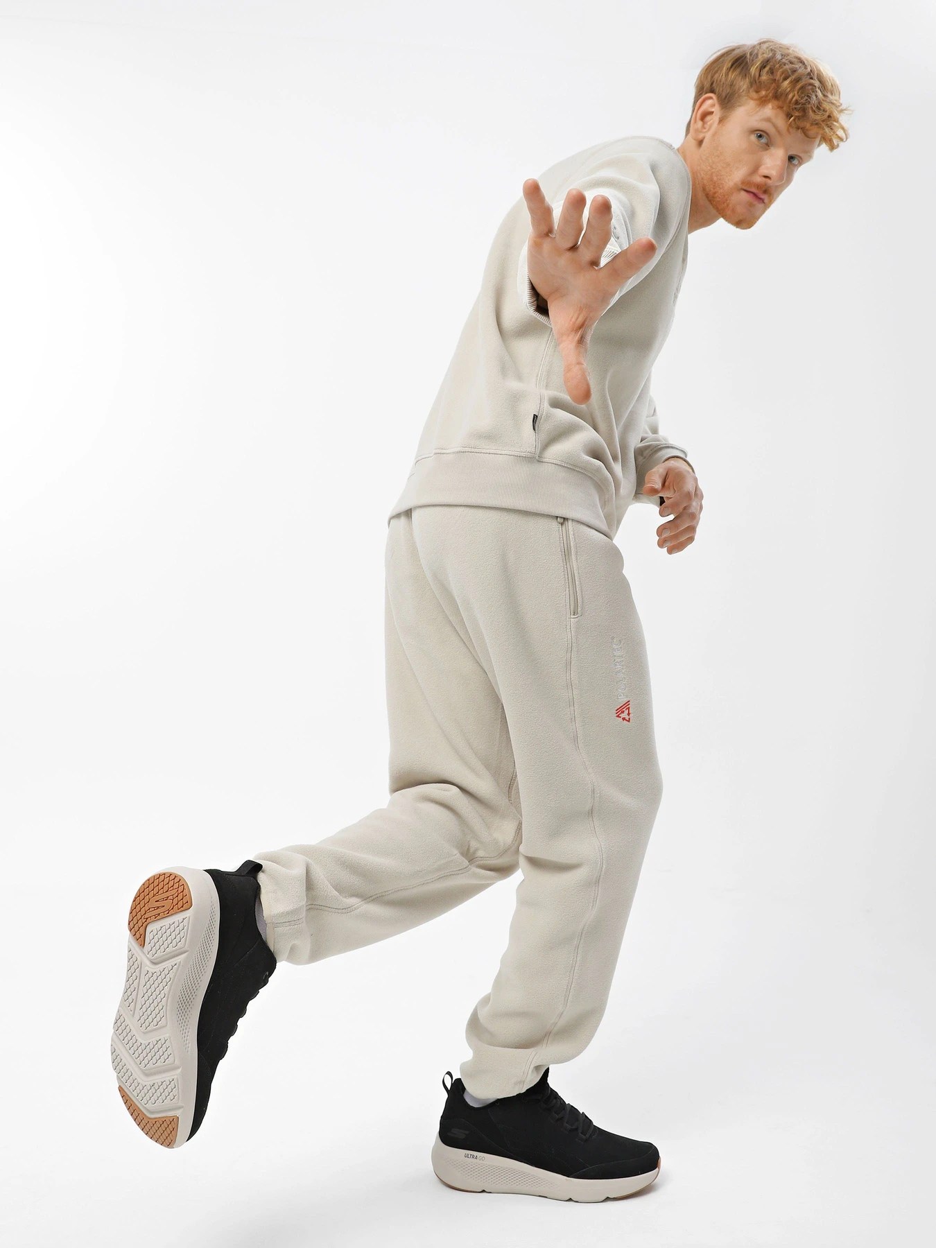 Кросівки Skechers Go Run Elevate модель 894042 BKW Кросівки Skechers Go Run Elevate модель 894042 BKW Фото