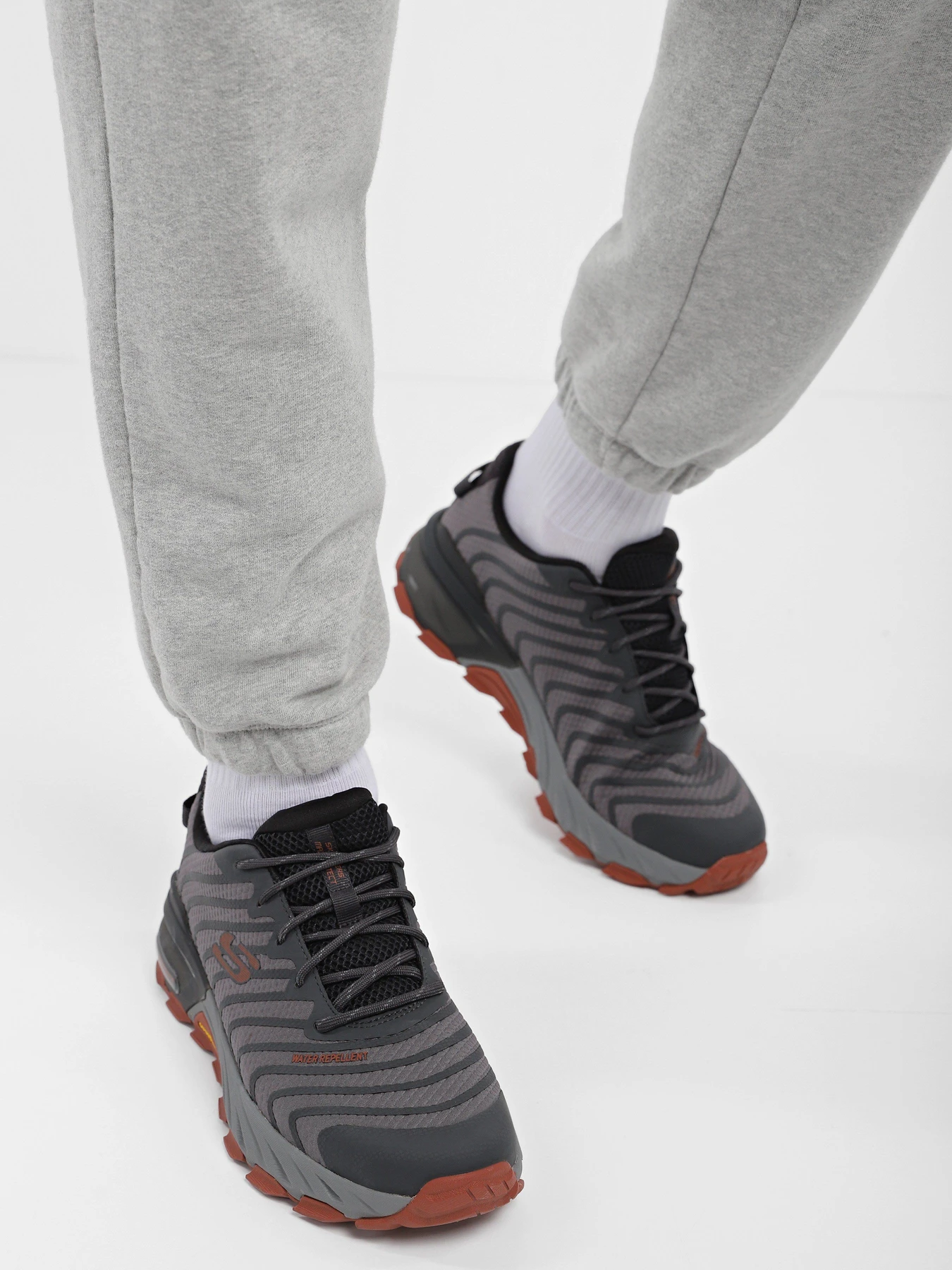 Кросівки Skechers Max Protect модель 237300 CCRD Кросівки Skechers Max Protect модель 237300 CCRD Фото