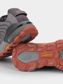 Кросівки Skechers Max Protect модель 237300 CCRD Фото