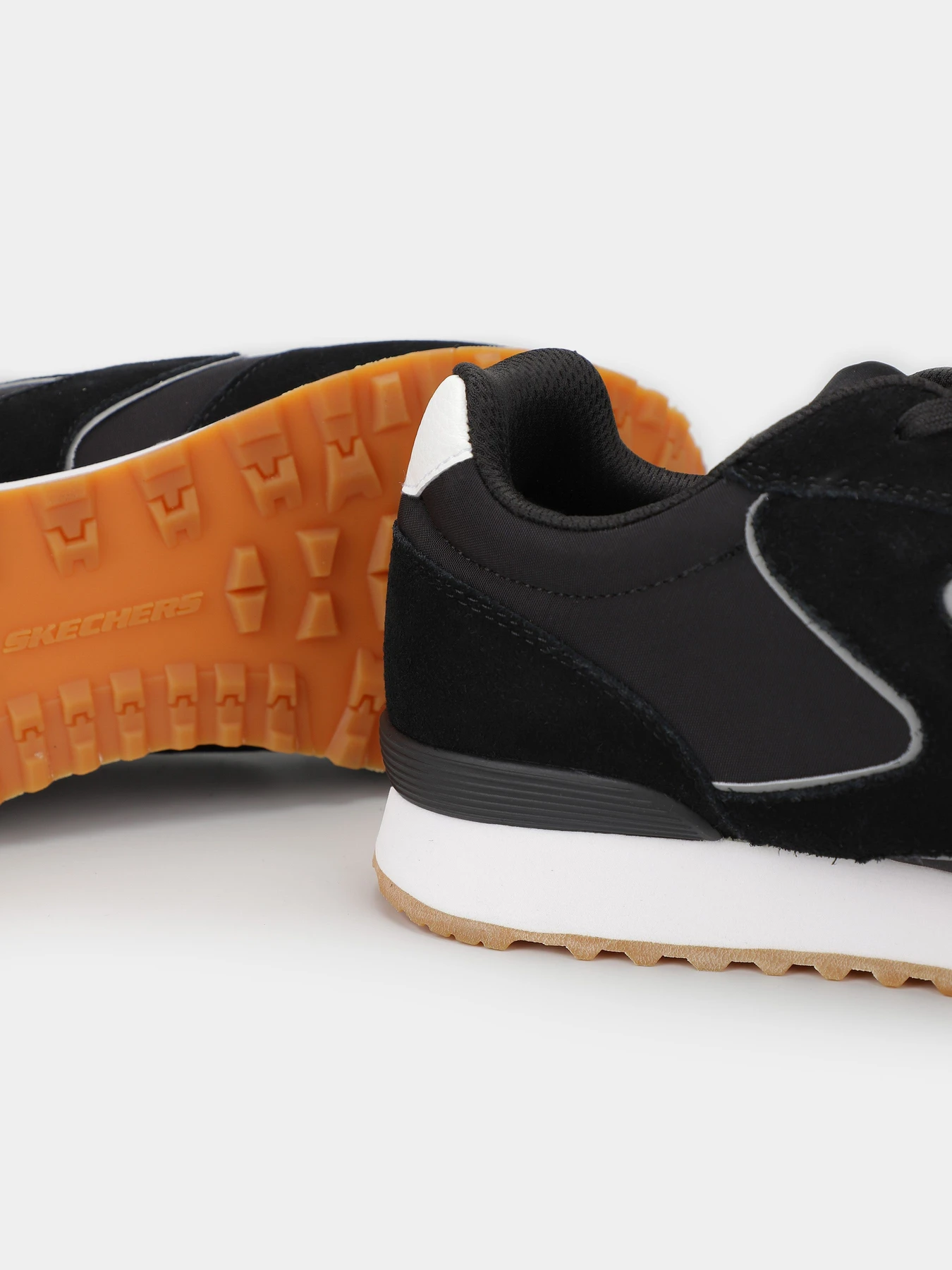 Кроссовки Skechers OG 85 модель 183202 BLK Кроссовки Skechers OG 85 модель 183202 BLK Фото