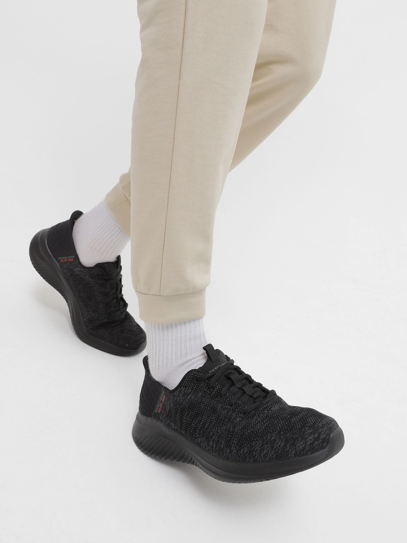 Кросівки Skechers Slip-ins: Ultra Flex 3.0 модель 232458W BBK Кросівки Skechers Slip-ins: Ultra Flex 3.0 модель 232458W BBK Фото