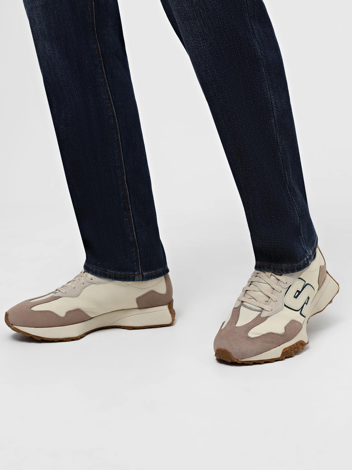 Кроссовки Skechers Upper Cut Neo Jogger - Lantis модель 210744 OFWT Кроссовки Skechers Upper Cut Neo Jogger - Lantis модель 210744 OFWT Фото