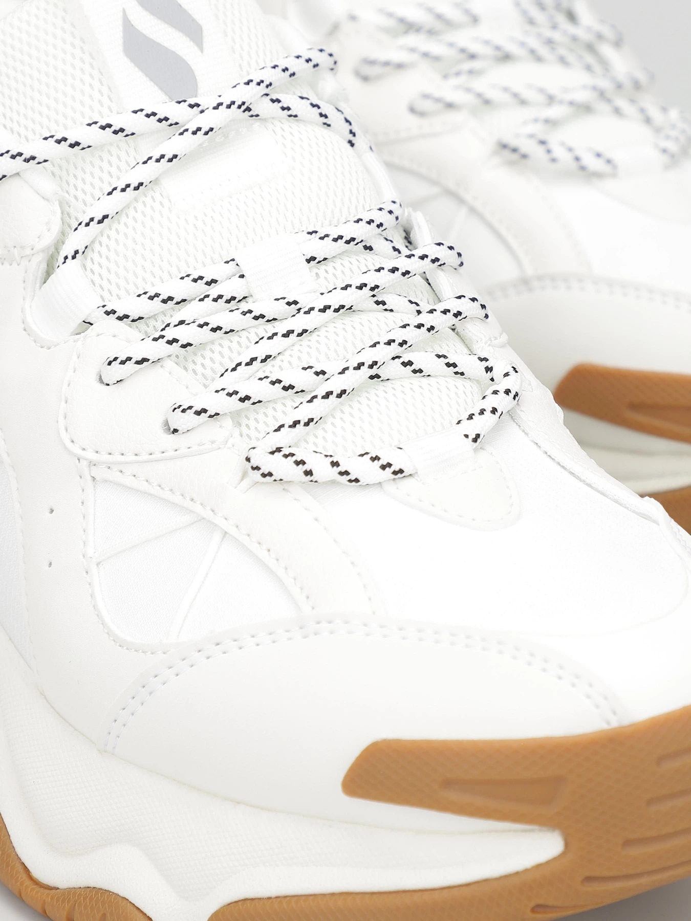 Кросівки Skechers Moonhiker модель 183188 WHT Кросівки Skechers Moonhiker модель 183188 WHT Фото