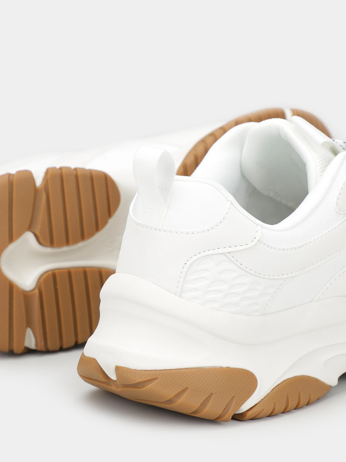 Кросівки Skechers Moonhiker модель 183188 WHT Кросівки Skechers Moonhiker модель 183188 WHT Фото