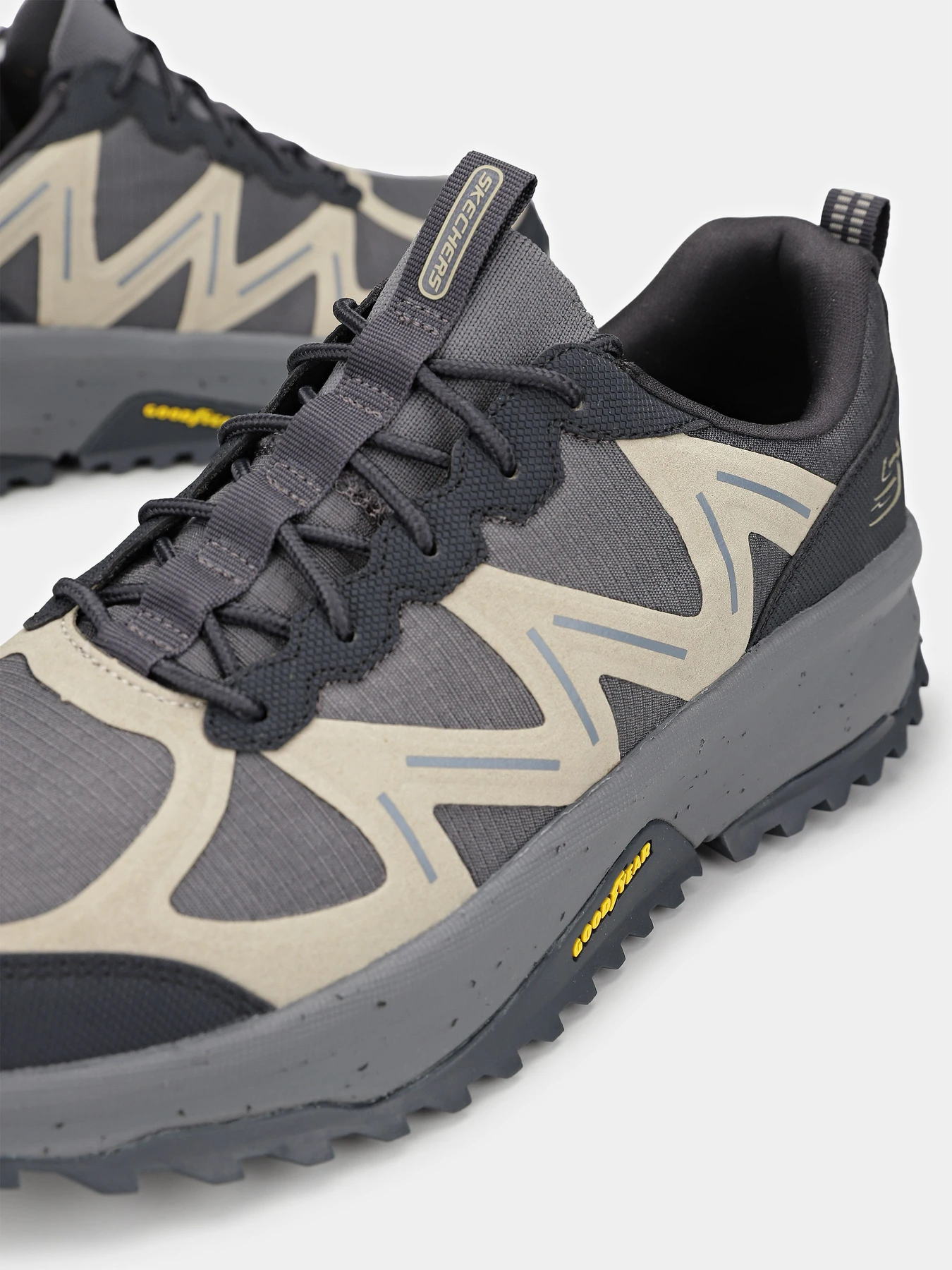 Кроссовки Skechers SKECHERS BIONIC TRAIL модель 237680 CHAR Кроссовки Skechers SKECHERS BIONIC TRAIL модель 237680 CHAR Фото