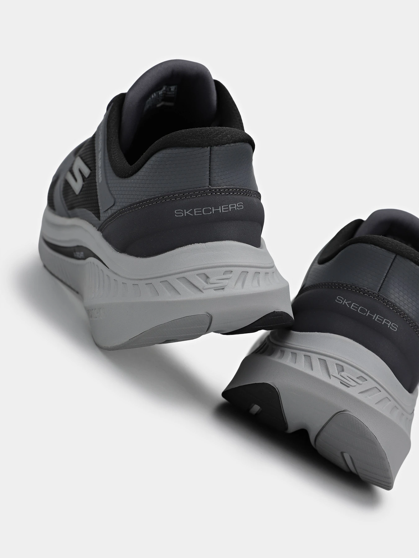 Кроссовки Skechers GO WALK MAX CUSHIONING ARCH FI модель 216351 BKCC Фото