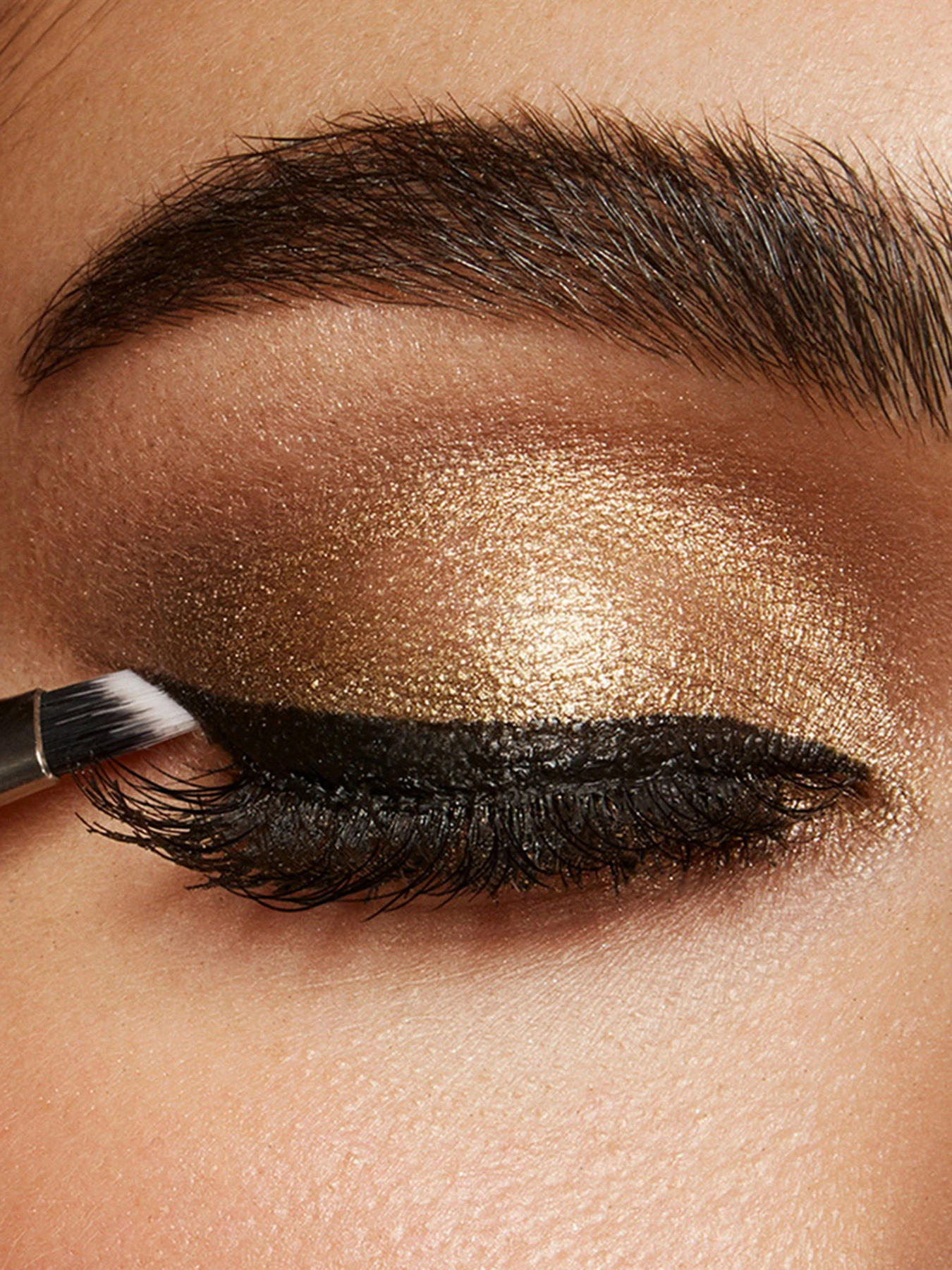 Пензлик для нанесення тіней Eyes 62 Slanted Eyeliner Brush KIKO MILANO модель KA000000068001B Пензлик для нанесення тіней Eyes 62 Slanted Eyeliner Brush KIKO MILANO модель KA000000068001B Фото