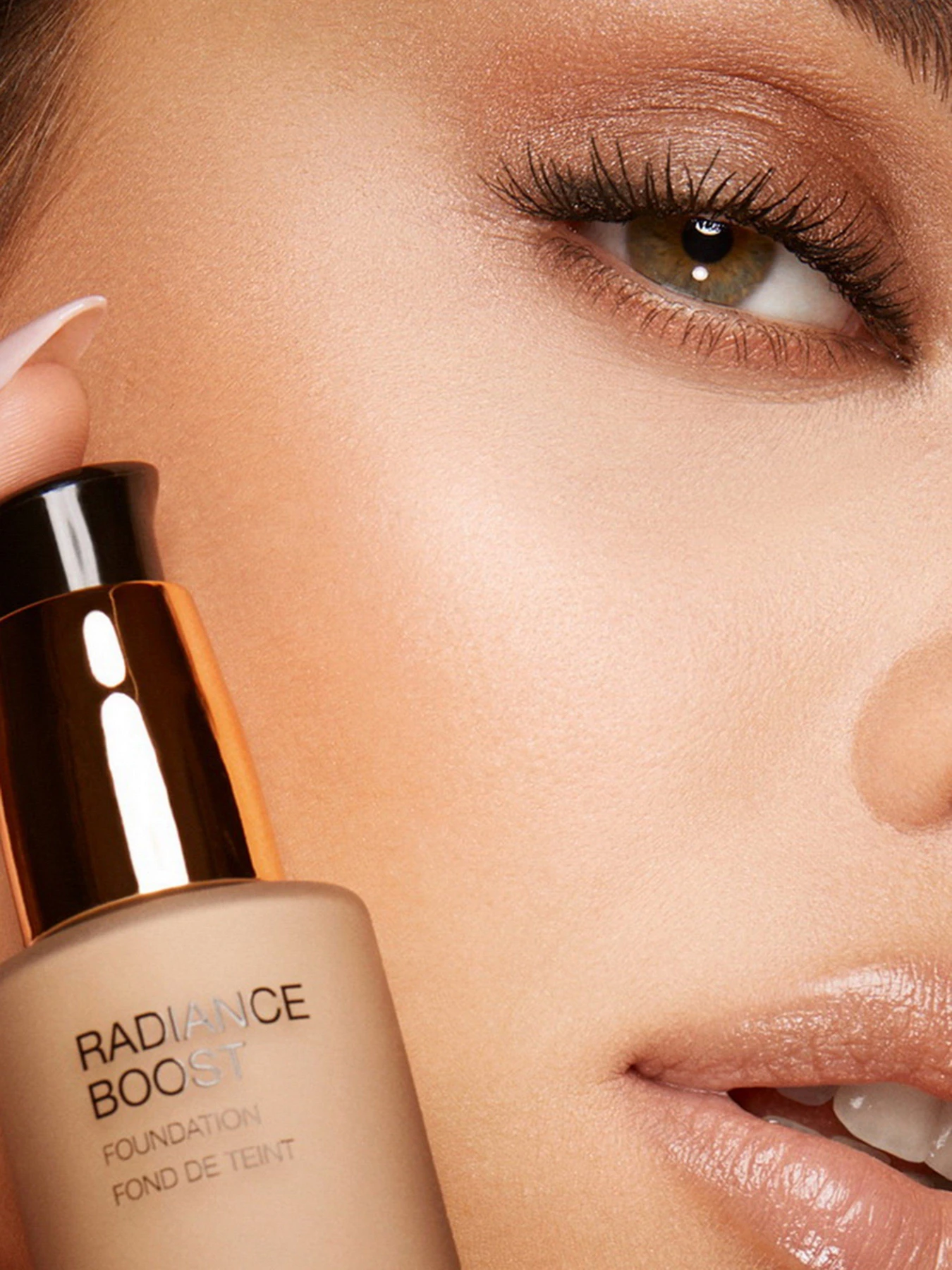 Тональная основа Radiance Boost Foundation KIKO MILANO модель KM000000164002B Фото