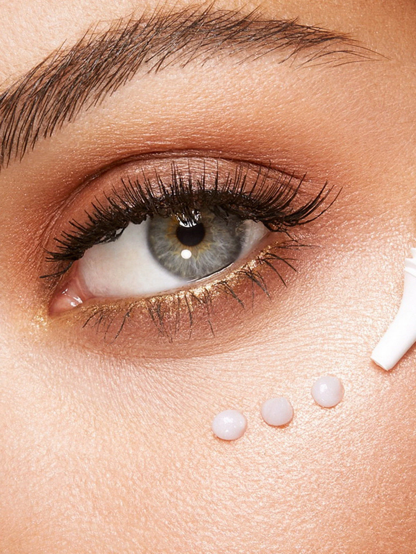 Крем для зоны вокруг глаз Blueberry Eye Contour KIKO MILANO модель KS000000036001B Фото