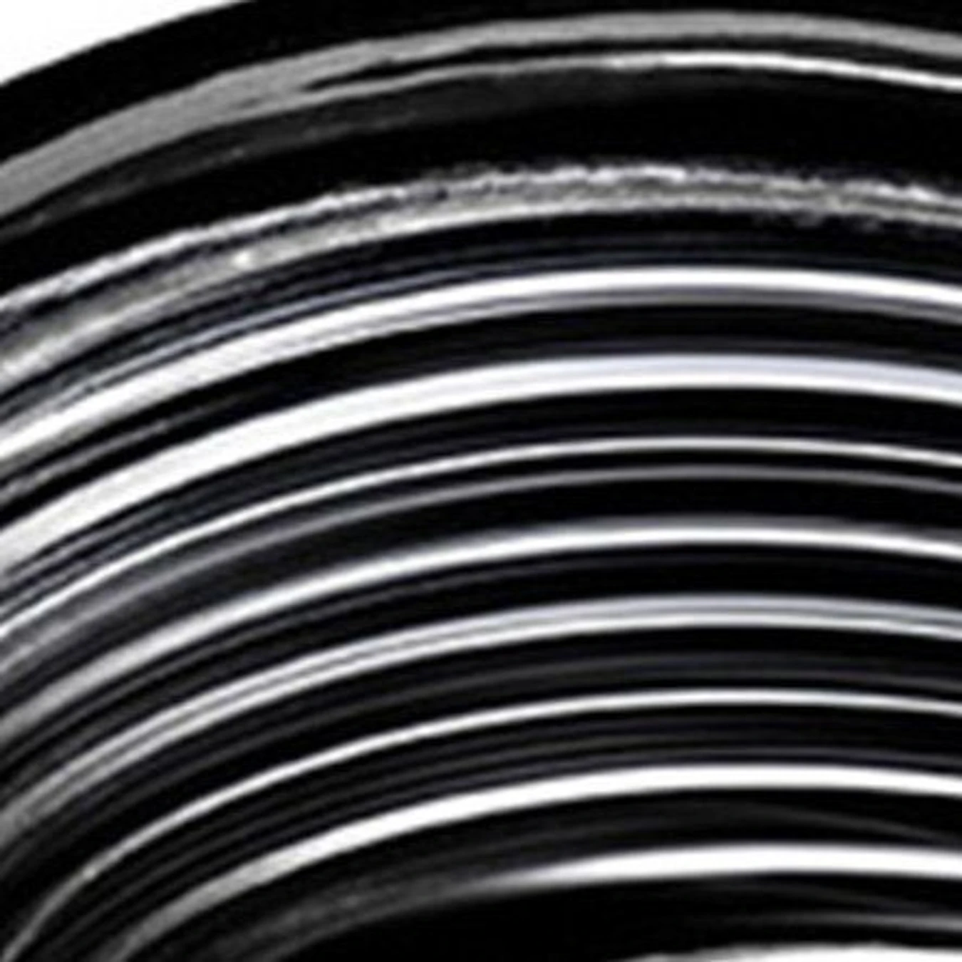 Тушь классический объем Volume Attraction Mascara KIKO MILANO модель KM000000073001B Фото