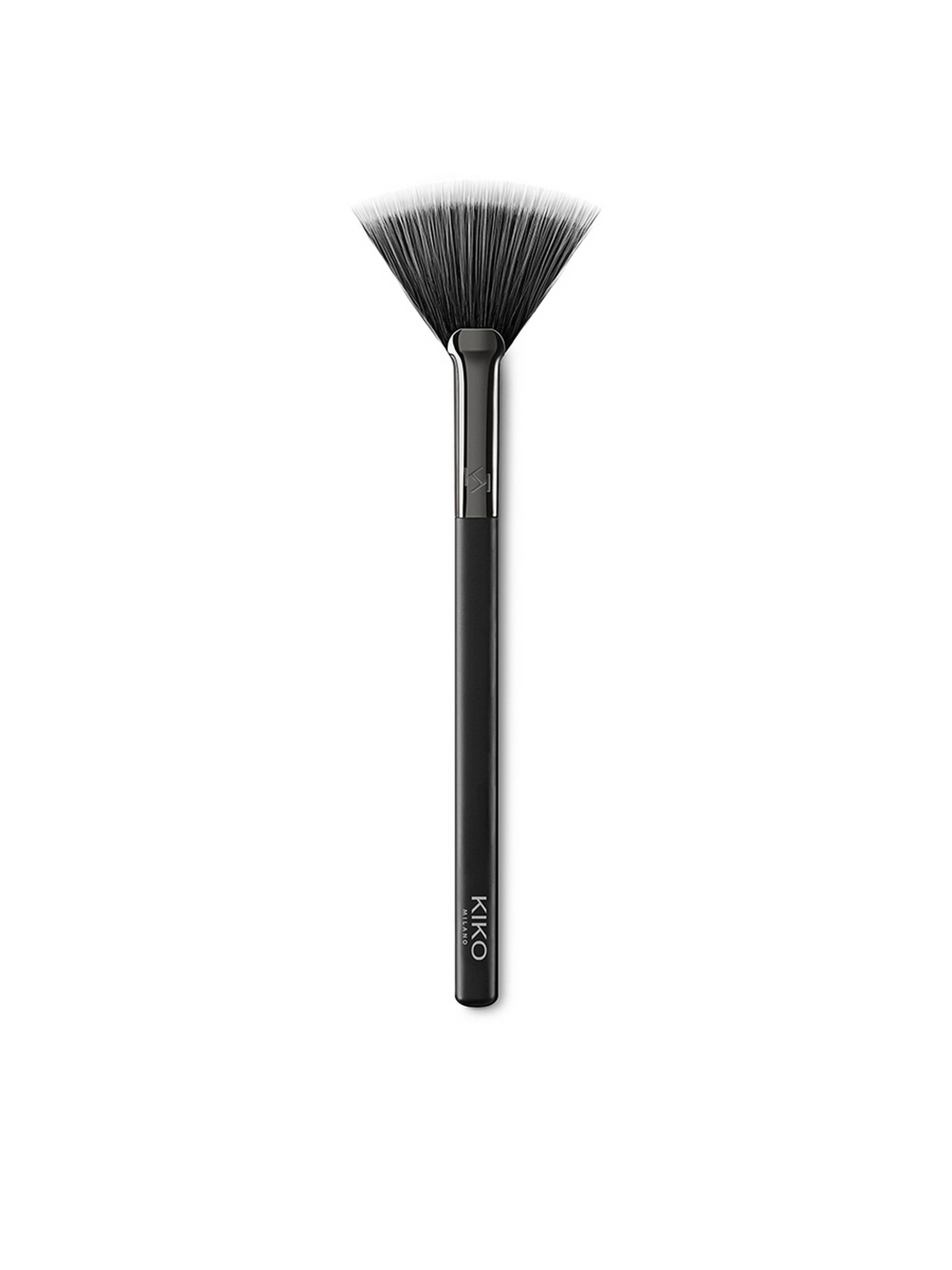 Пензлик для пудри KIKO MILANO Face 12 Powder Fan Brush