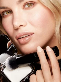Пудра для лица Universal Veil Translucent Finishing Powder KIKO MILANO модель KM000000683001B Фото