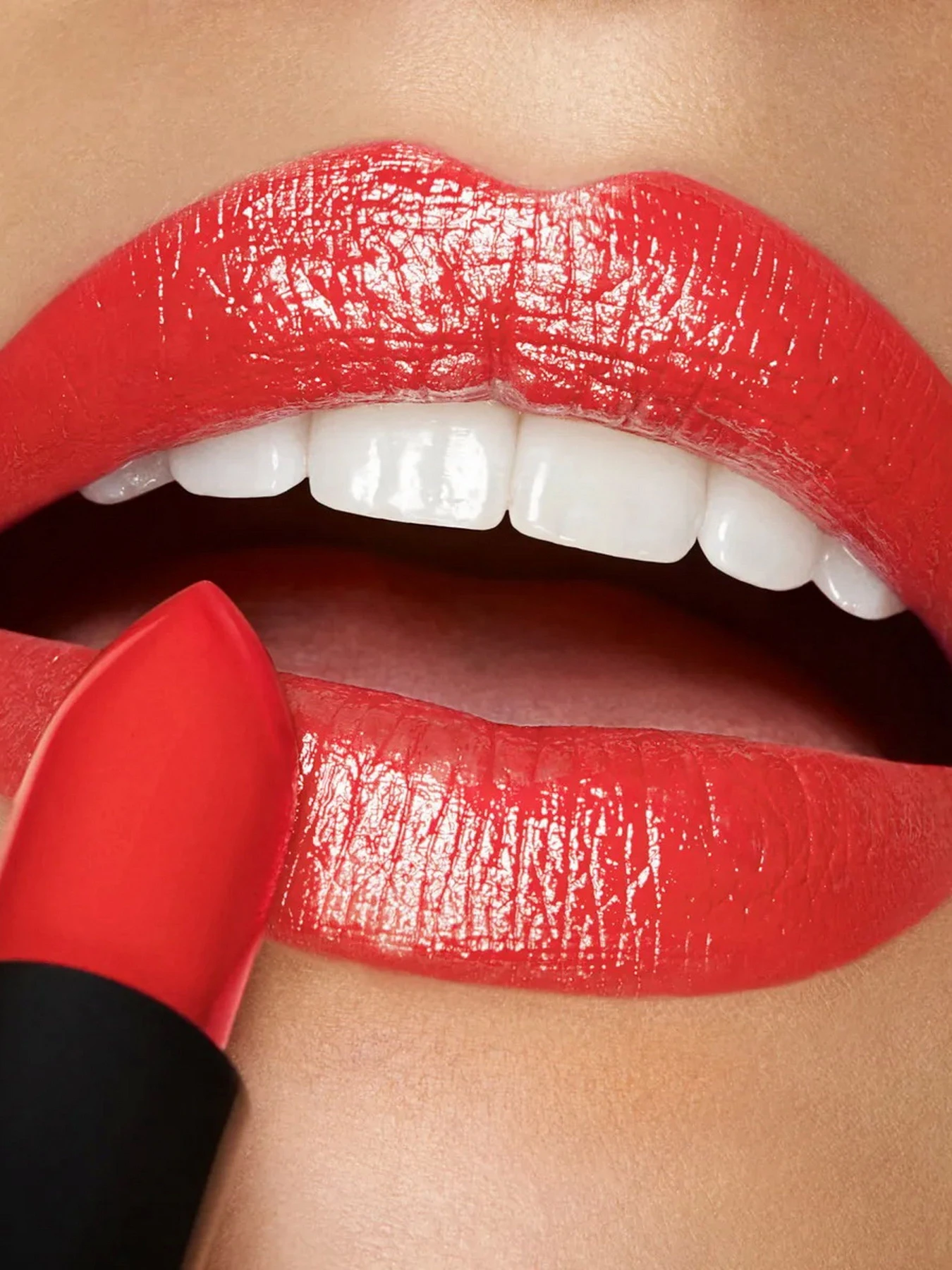 Помада для губ Smart Fusion Lipstick KIKO MILANO модель KM000000660414B Помада для губ Smart Fusion Lipstick KIKO MILANO модель KM000000660414B Фото