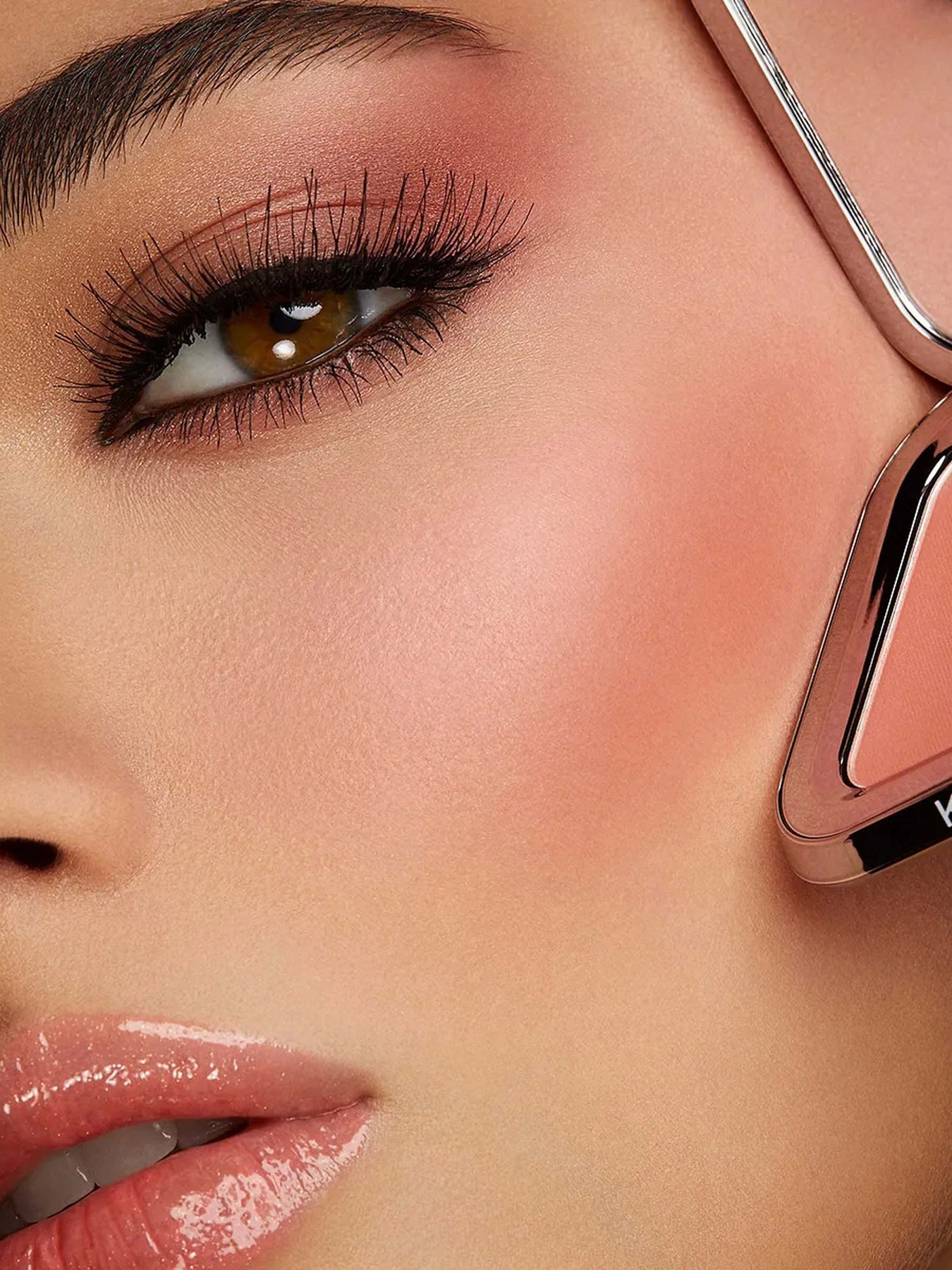 Рум'яна Unlimited Blush KIKO MILANO модель KM000000643008B Рум'яна Unlimited Blush KIKO MILANO модель KM000000643008B Фото