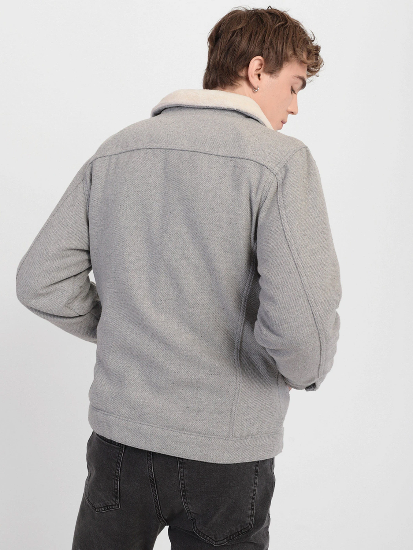 Куртки и дубленки Koton модель 2KAM21209NW023 Куртки и дубленки Koton модель 2KAM21209NW023 Фото