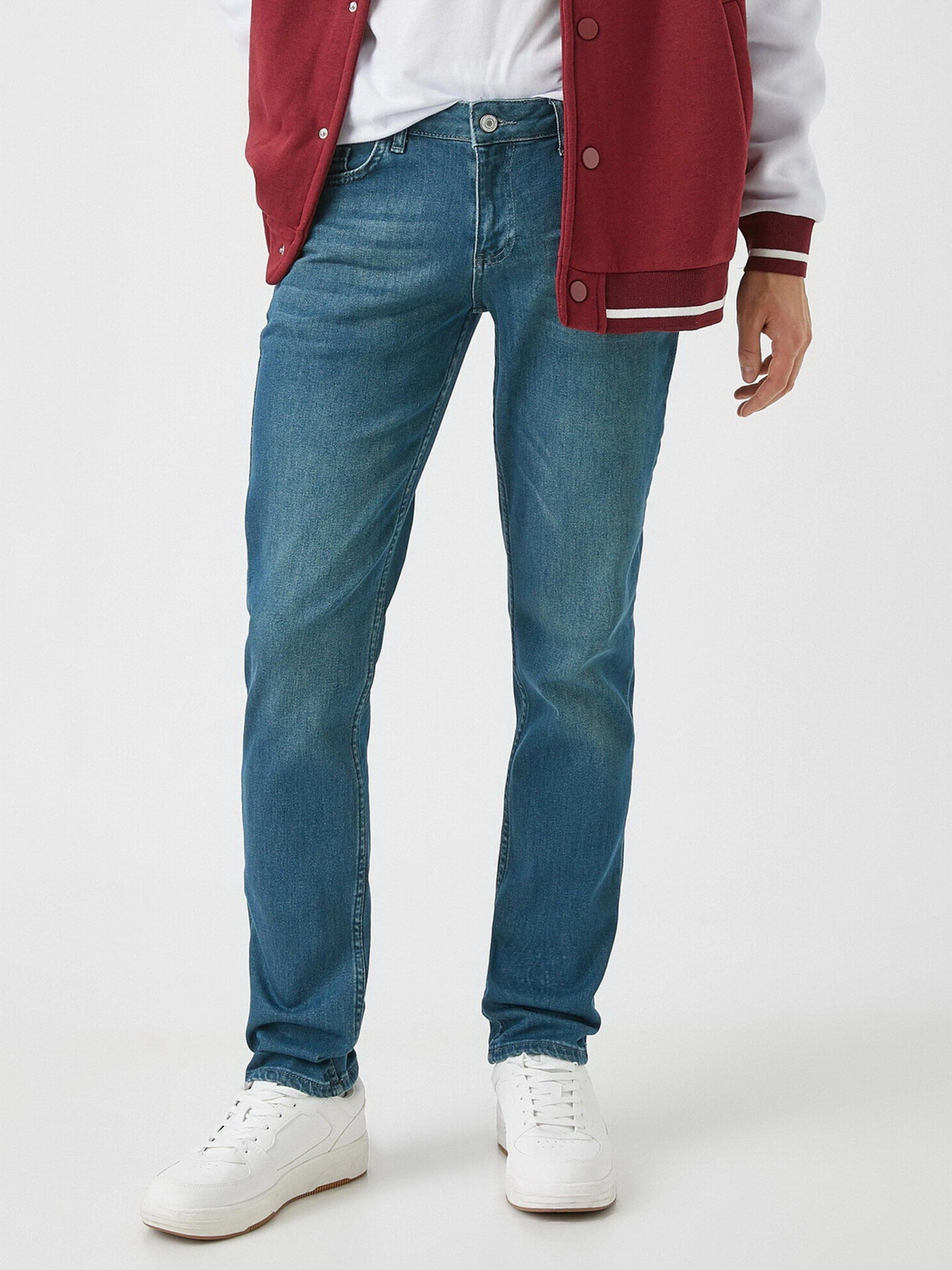 Джинсы Koton Brad Slim модель 2YAM43012LD700 Джинсы Koton Brad Slim модель 2YAM43012LD700 Фото